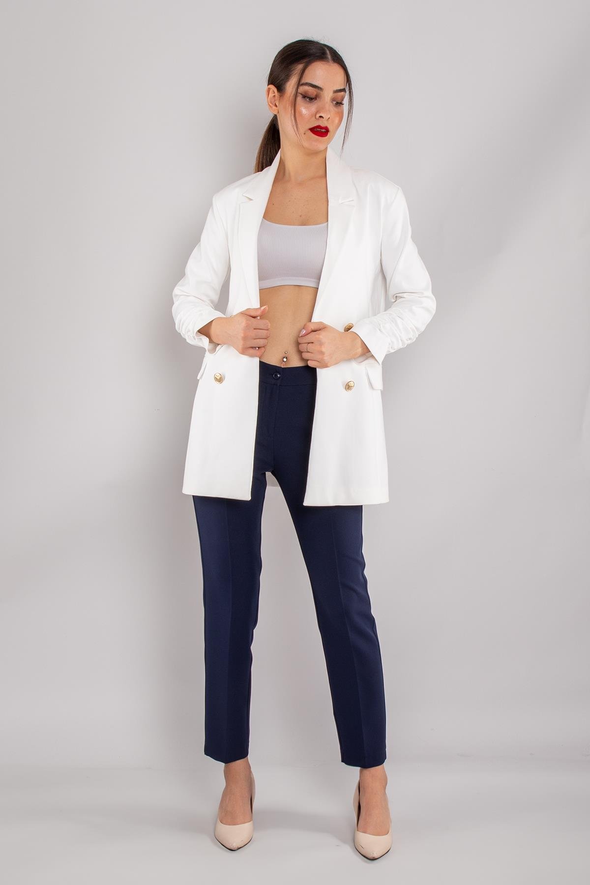 90648 Kol Büzgülü Düğme Detay Pamuk Uzun Kadın Ceket