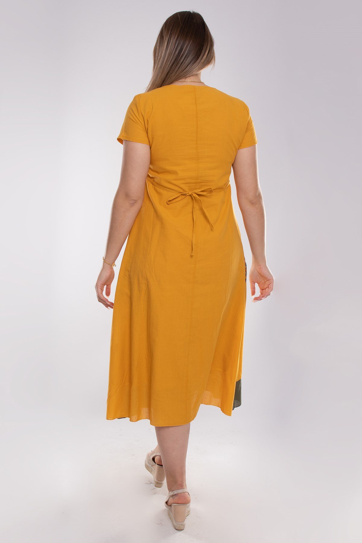 9068 Etnik Desen Kısa Kol Beli İpli Pamuk Otantik Elbise