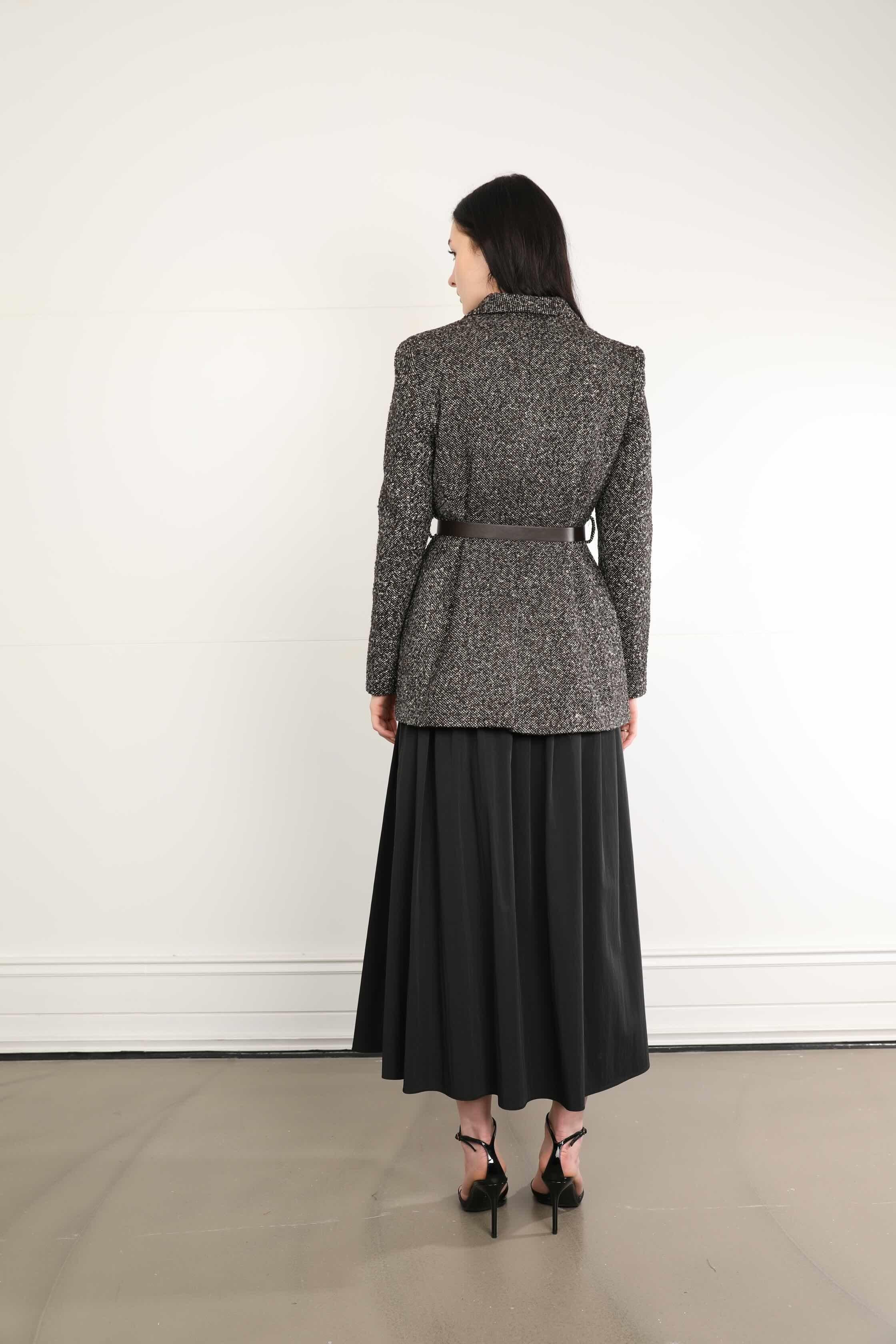 90883 Kemerli Kırçıllı Yakasız Kaşe Ceket