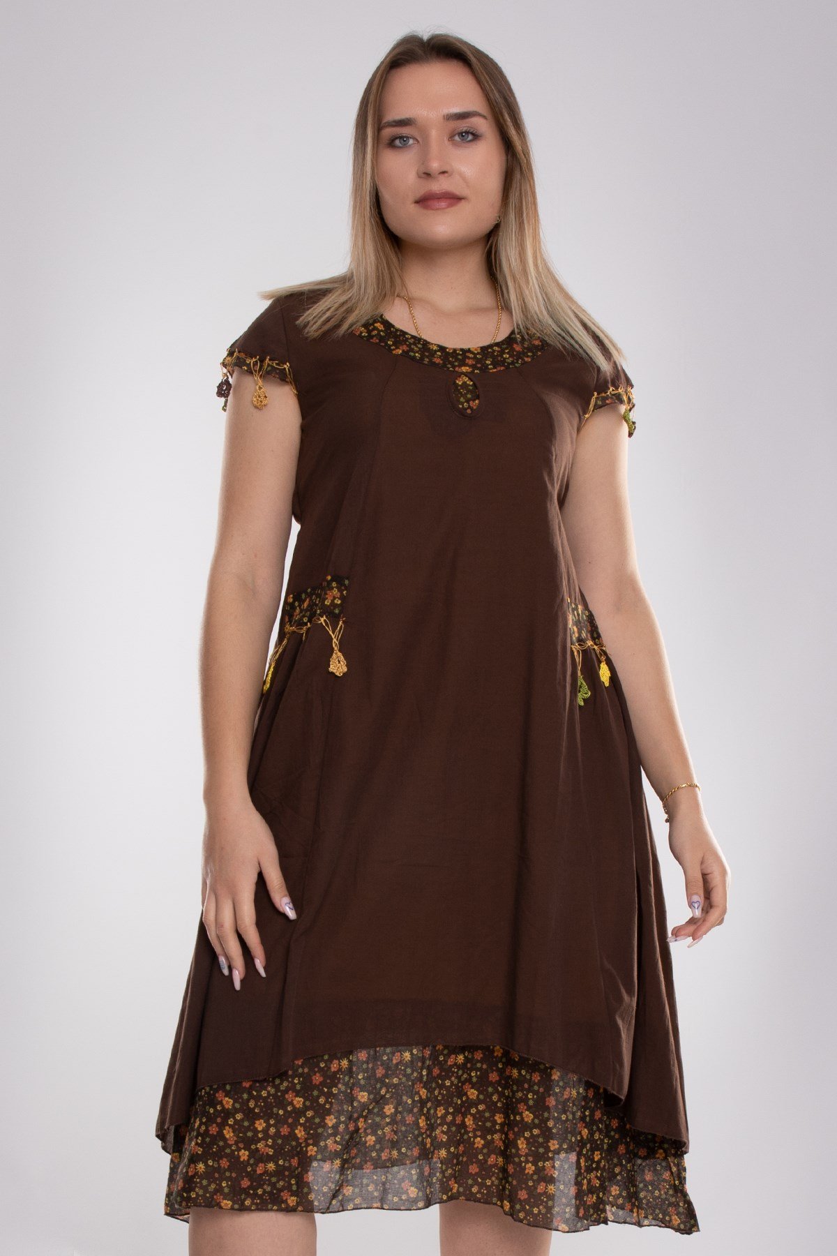 9115 Oya İşli Eteği Parçalı Katlı Kısa Kol Pmauk Otantik Elbise