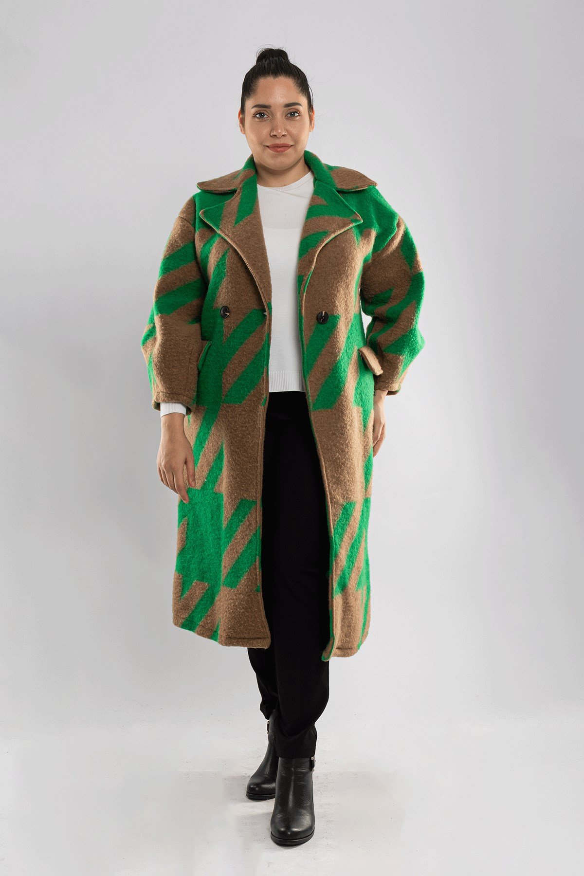 9137 Büyük Beden Kazayağı Desen Kadın Kaşe Kaban