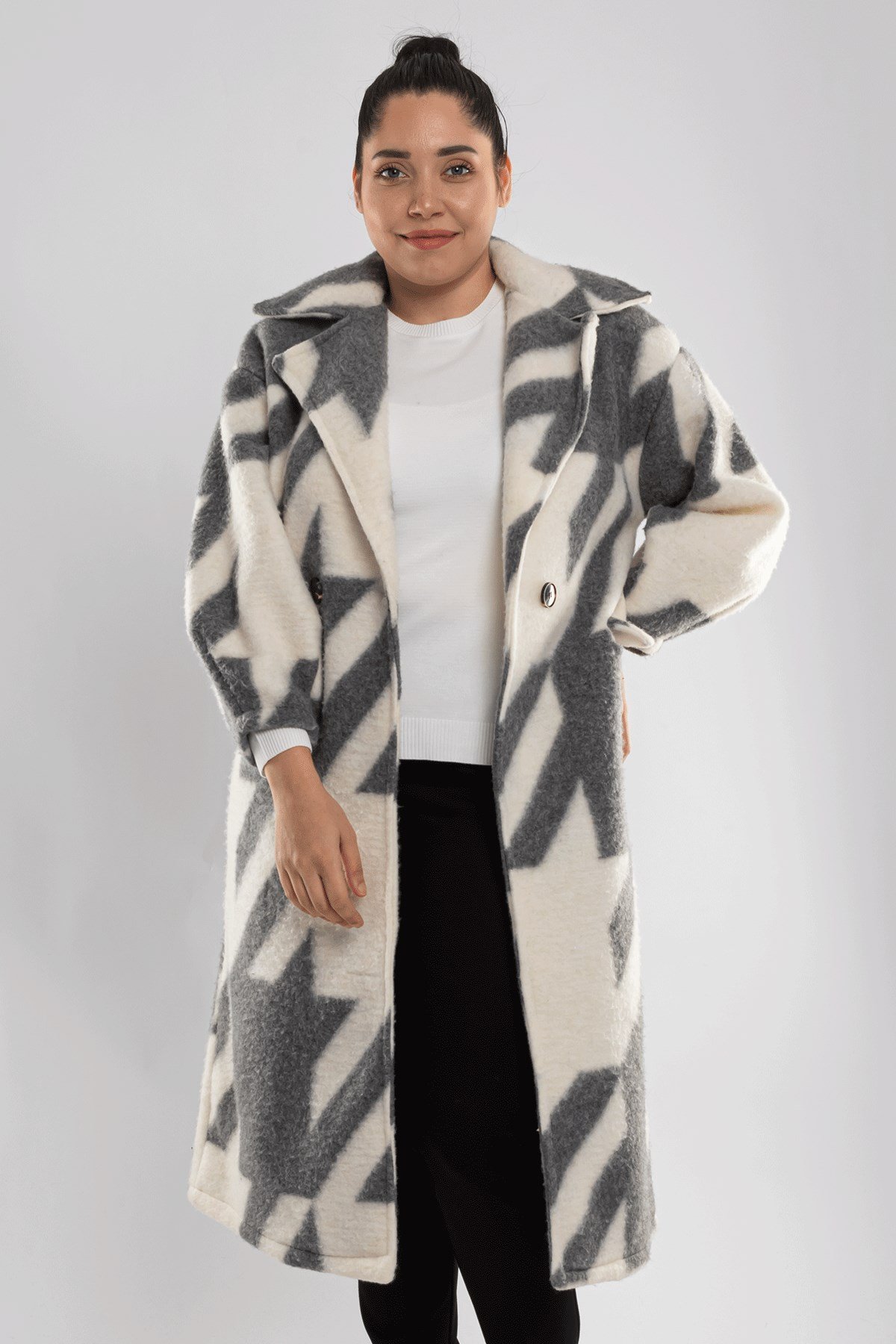 9137 Büyük Beden Kazayağı Desen Kadın Kaşe Kaban