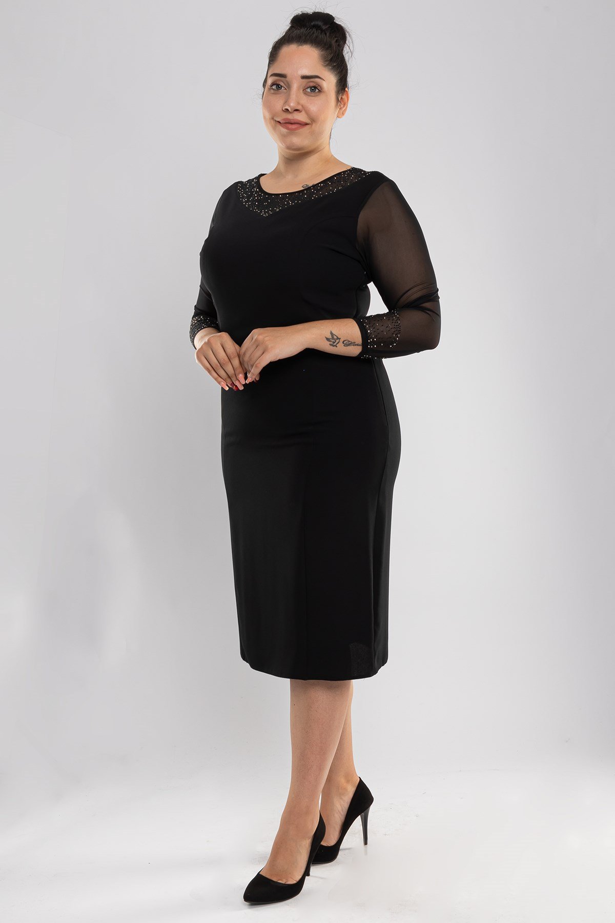 9159 BB Yakası-Kolları Taş İşleme Kısa Elbise