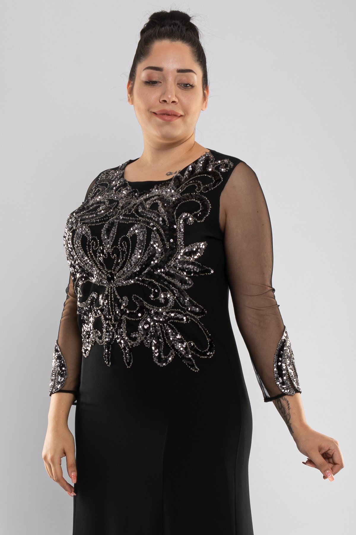 9311 BB Tül Kol Desenli Nakış İşl.Krep Elbise