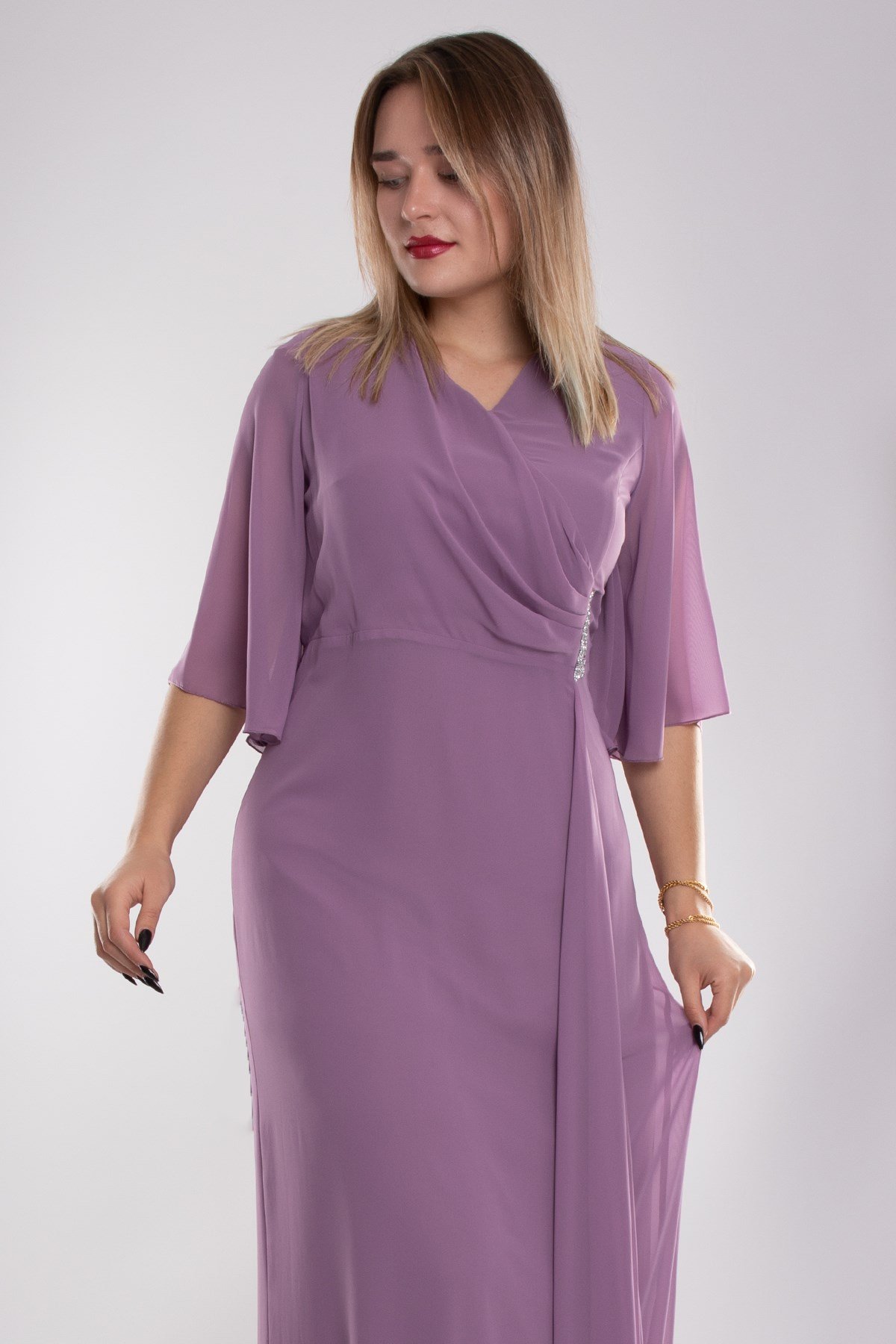 9407 Büyük Beden Mendil Kol Beli Drape Broşlu Uzun Elbise