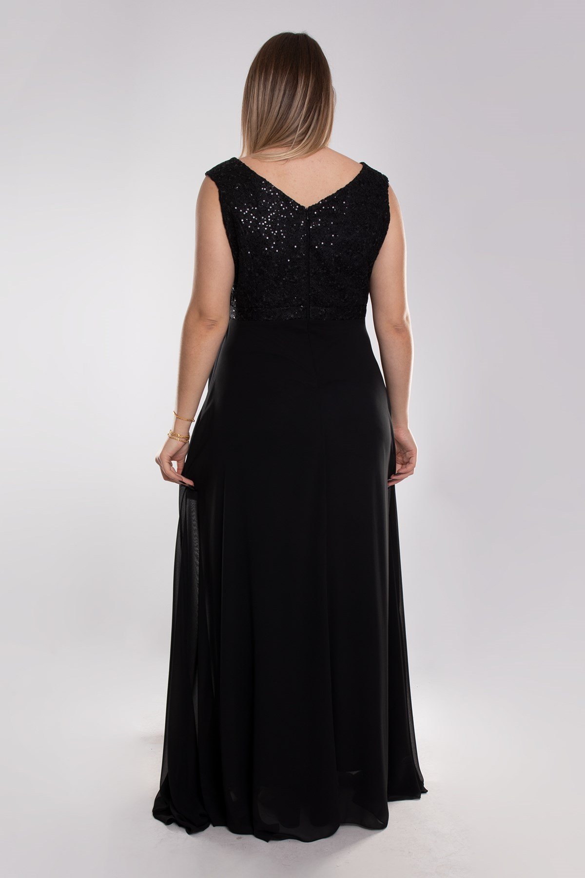 9496 Büyük Beden Pulpayet Nakış İşli Uzun Şifon Elbise