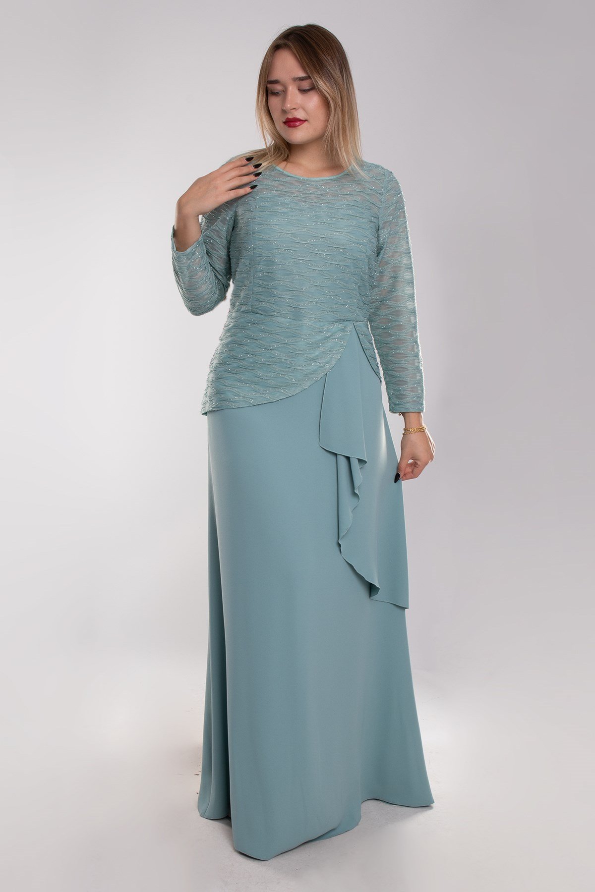 9497 Büyük Beden Suyolu Eteği Fırfırlı Tül Kol Krep Uzun Elbise