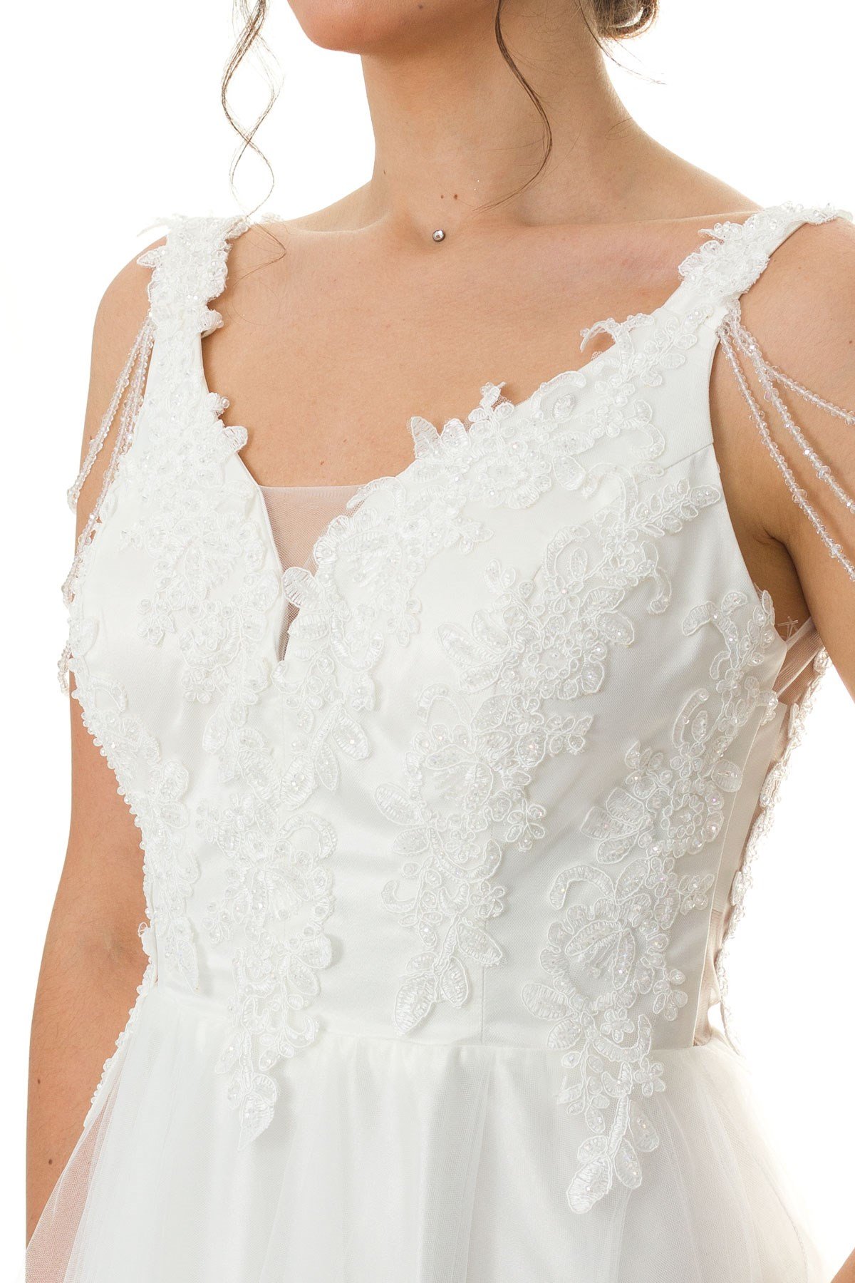 952 KB BONCUK NAKIŞ İŞLİ.ETEĞİ TÜL ELBİSE