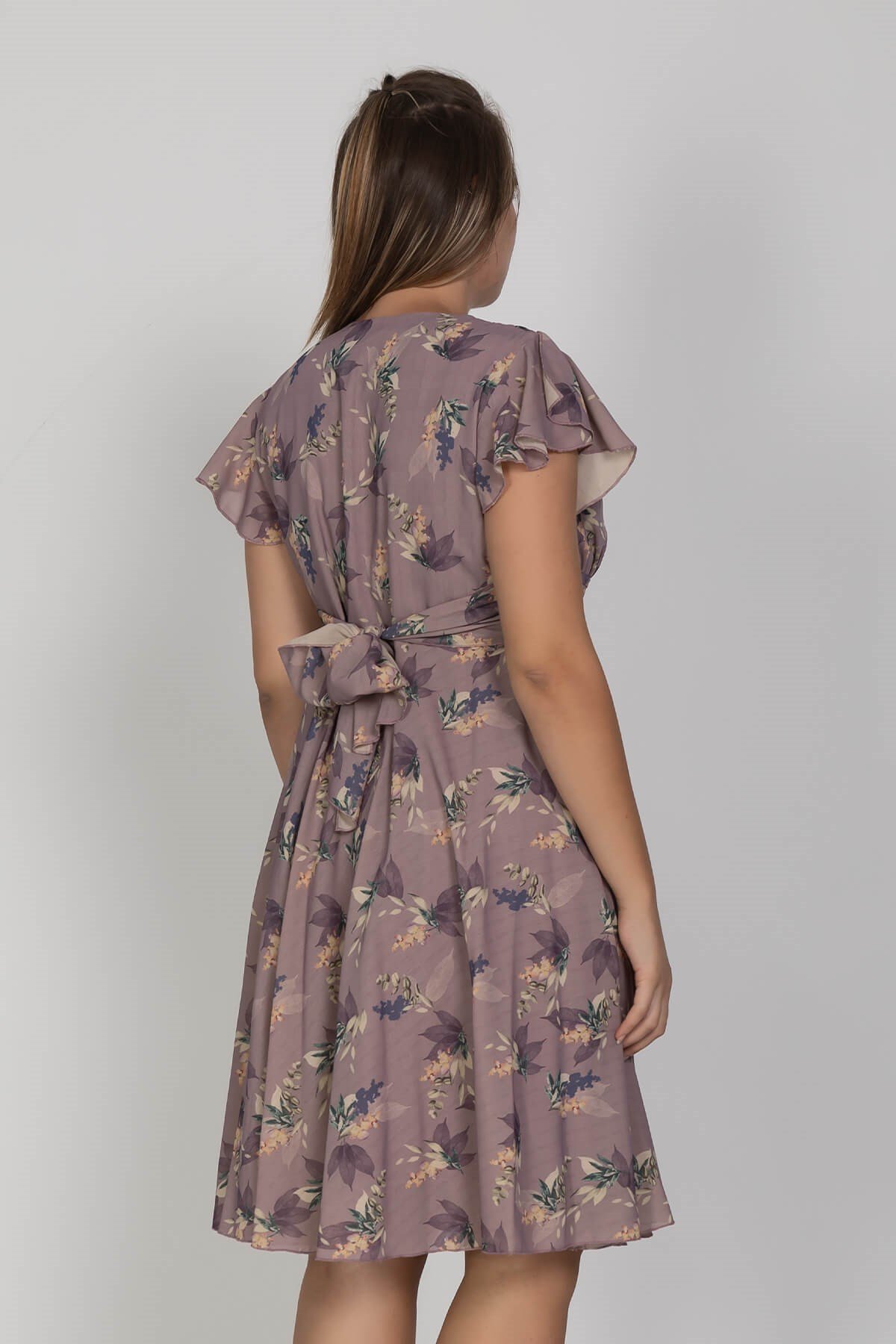 961330 Mendil Kol Beli Pileli Kruvaze Yaka Desenli Kuşakl Büyük Beden Kısa Elbise