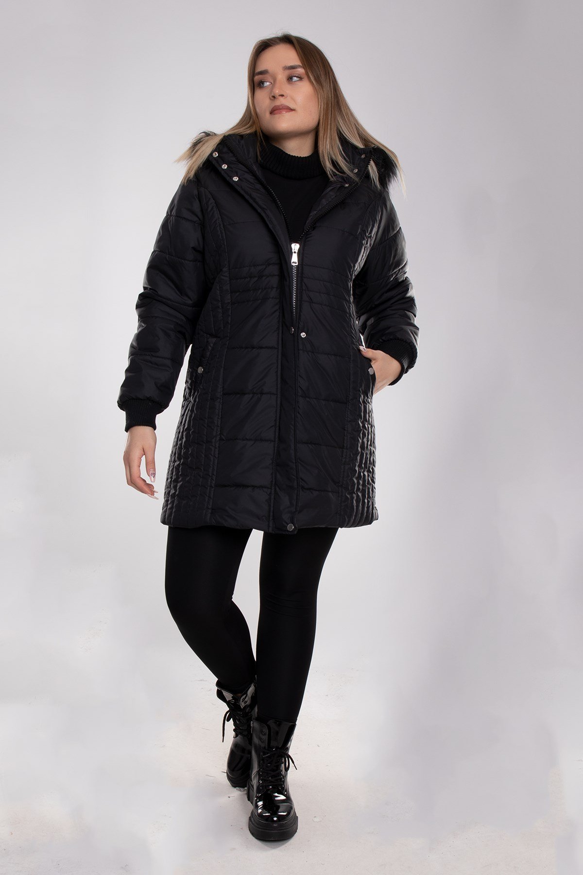 9754 Büyük Beden Kapitone Kapüşonu Kürklü Astarlı Uzun Kadın Mont