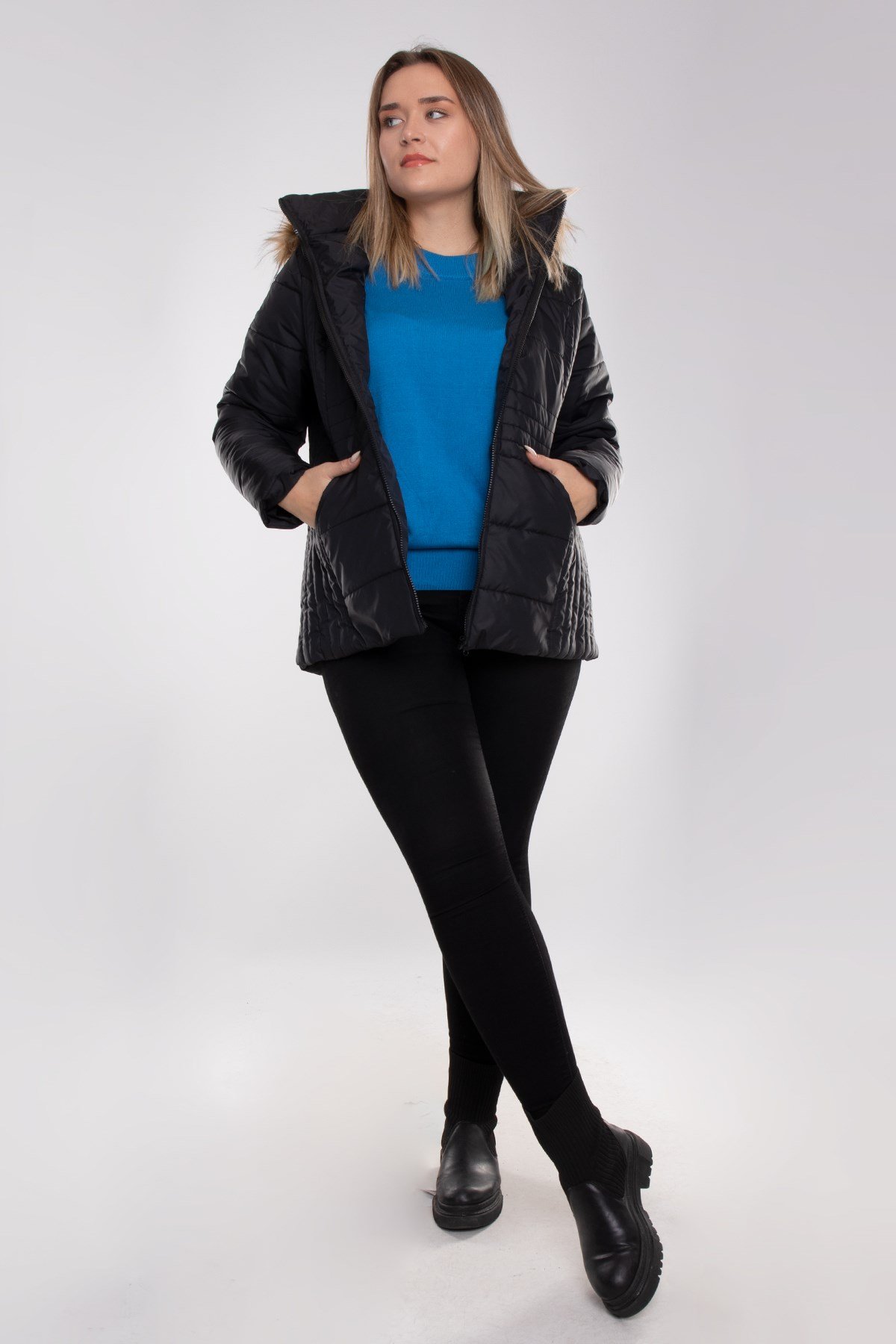 9761 Büyük Beden Kapüşonu Kürklü Kadın Şişme Mont