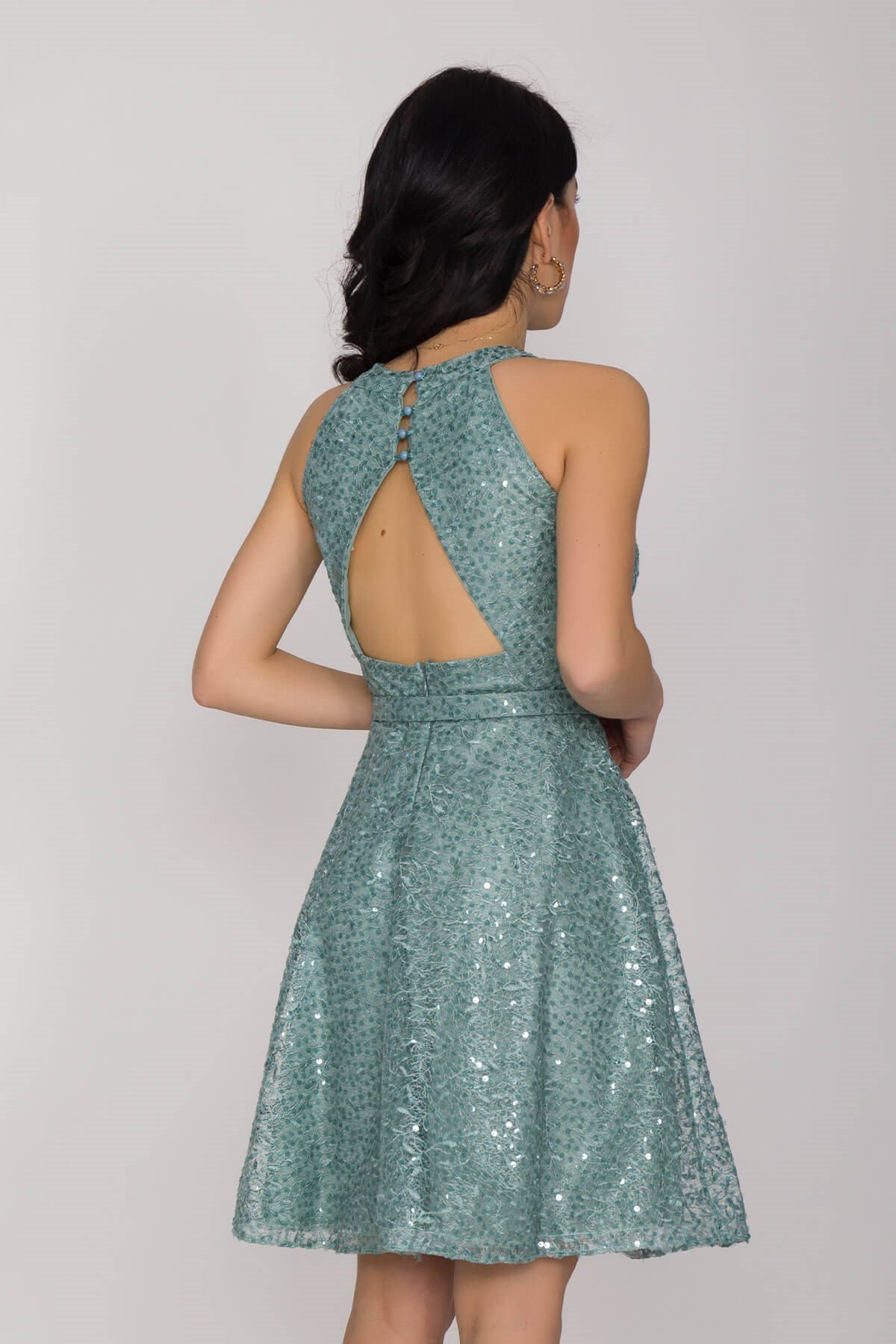 D-933 KB Kemerli Halter Yaka Sırt Detay Pulpayet Kısa Abiye Elbise