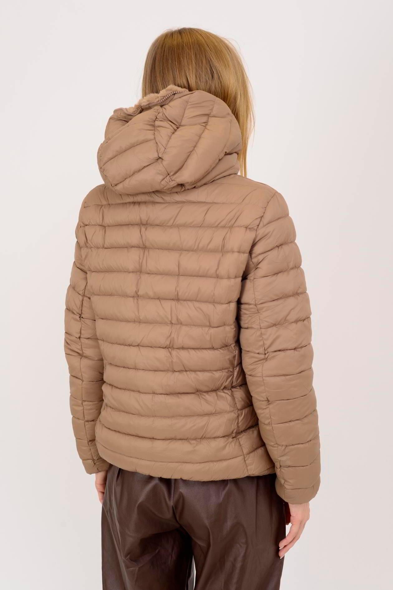 HV811 İçi Düz Desen Kürklü Kapitone Kapüşonlu Mont