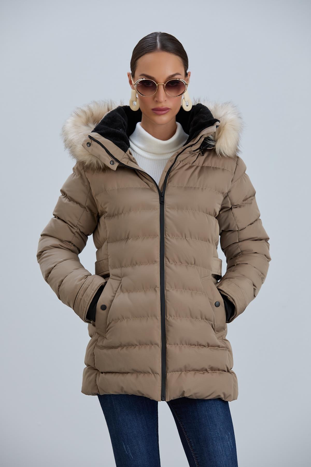 YASMİN25 Kapüşonu Kürklü Beli Çıtçıtlı Slimfit Detay Mont