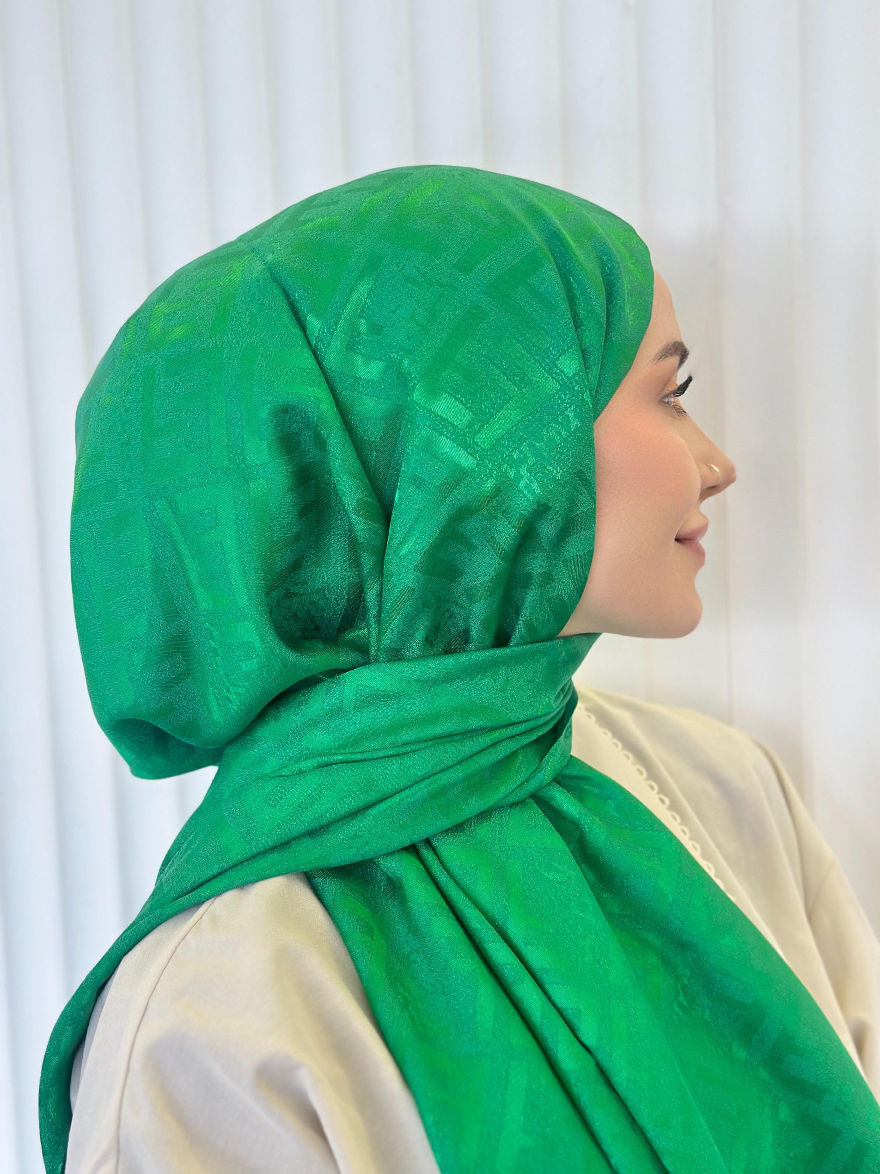 Benetton - F Desen Parlak Şal