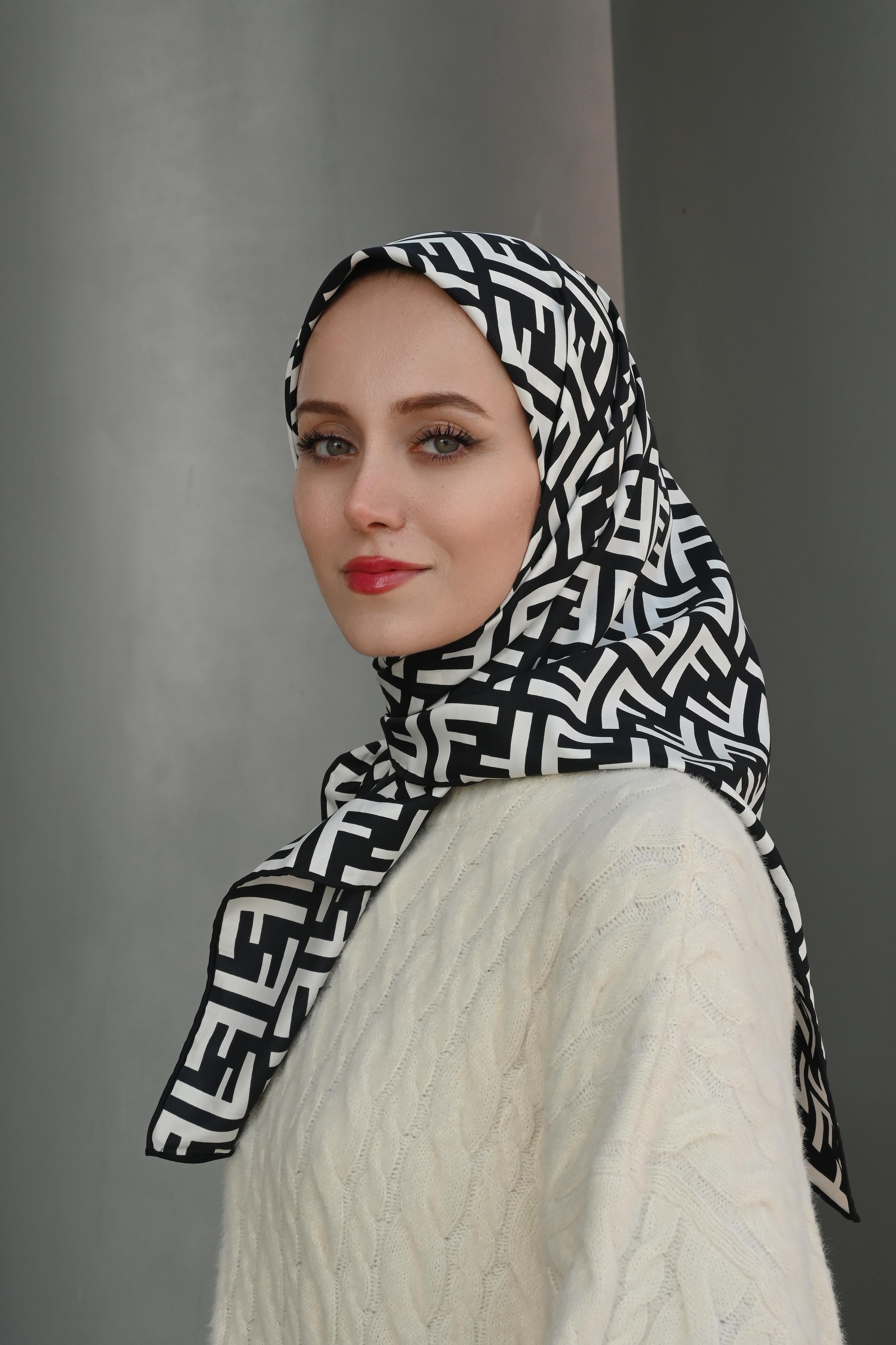 F Desen Eşarp - Siyah