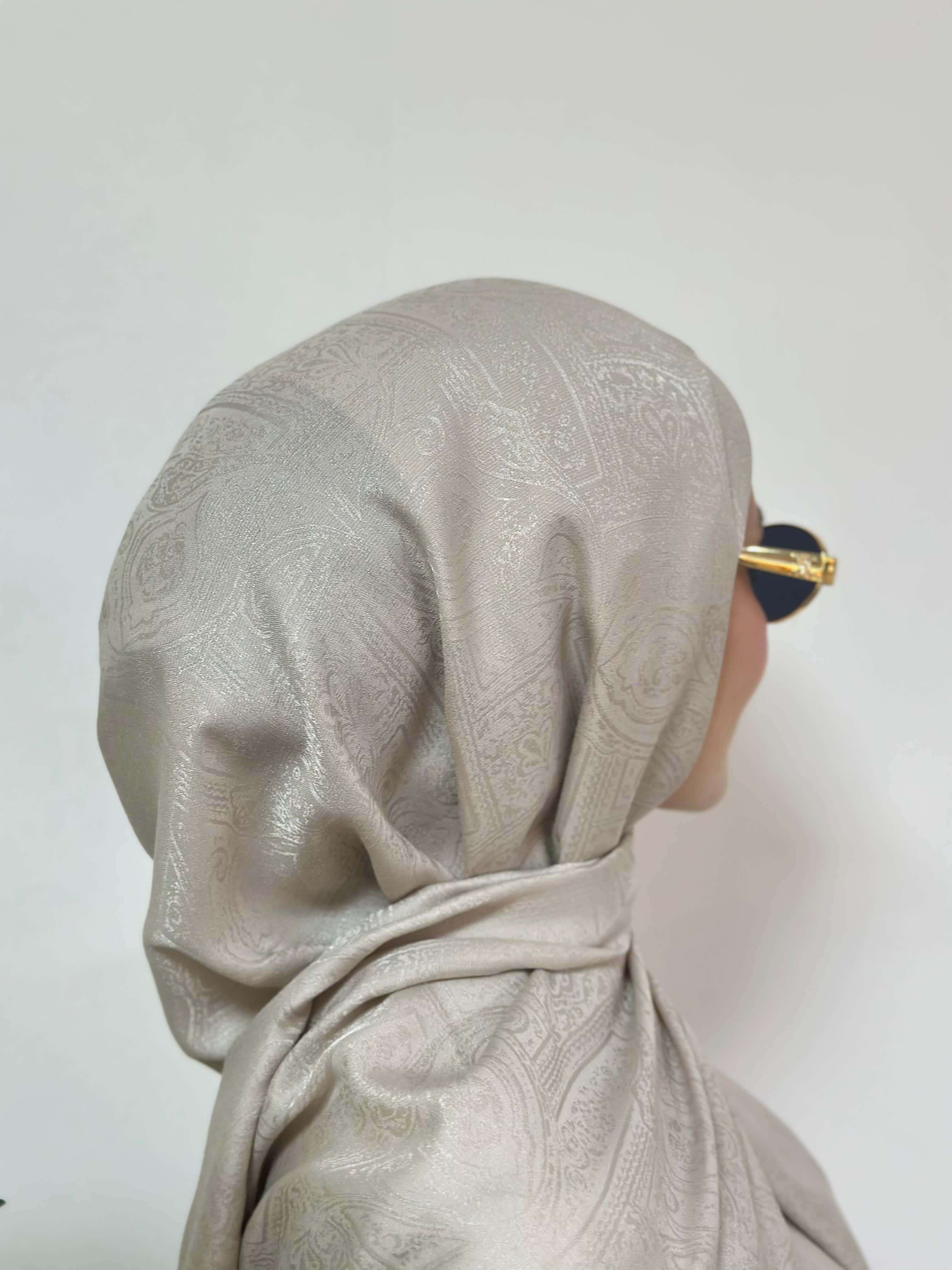 Menkaure Desen - Krem