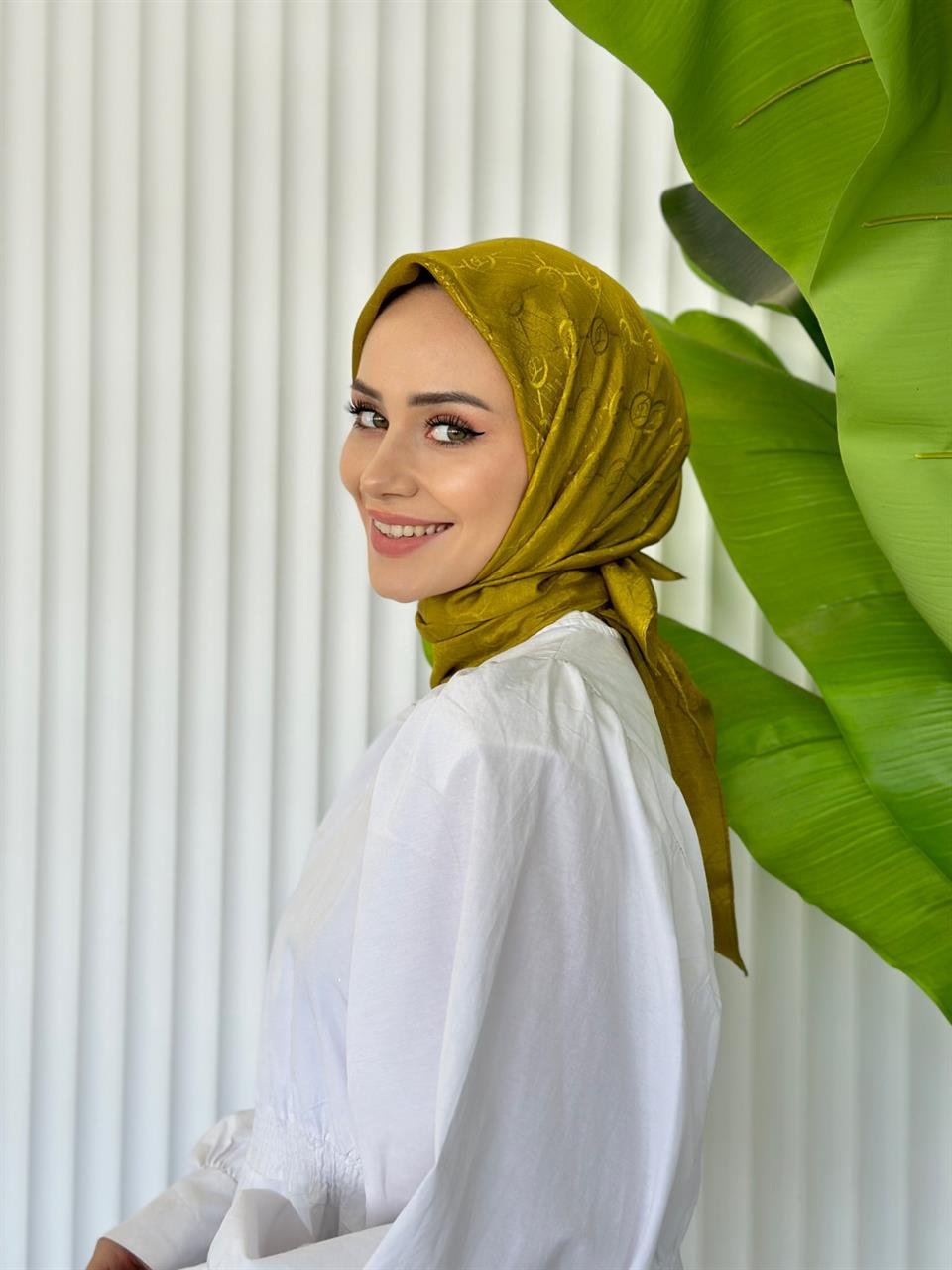 Oliv Yeşili  - Monogram Desen Eşarp