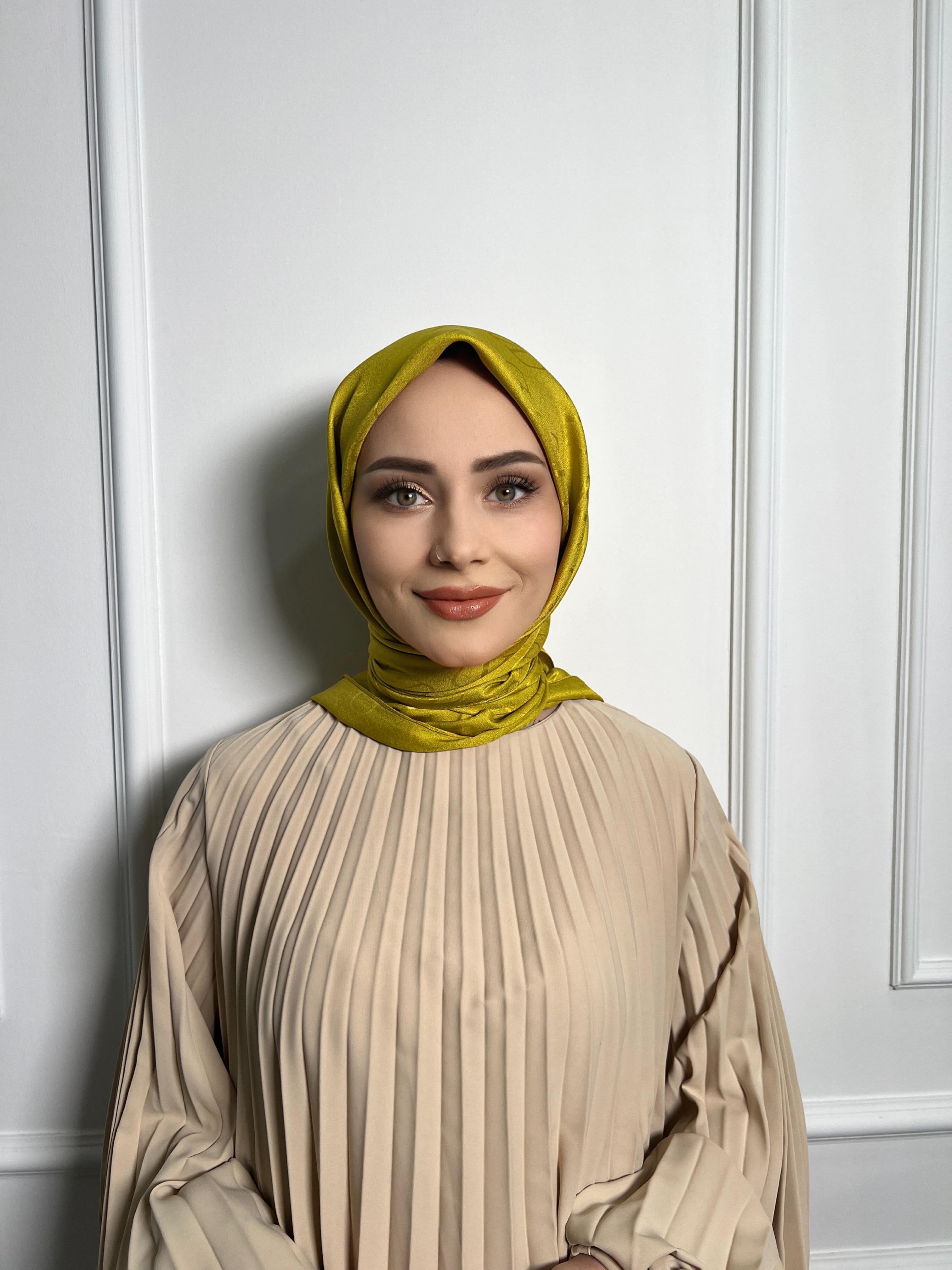 Olive Yeşili - V Desen Eşarp
