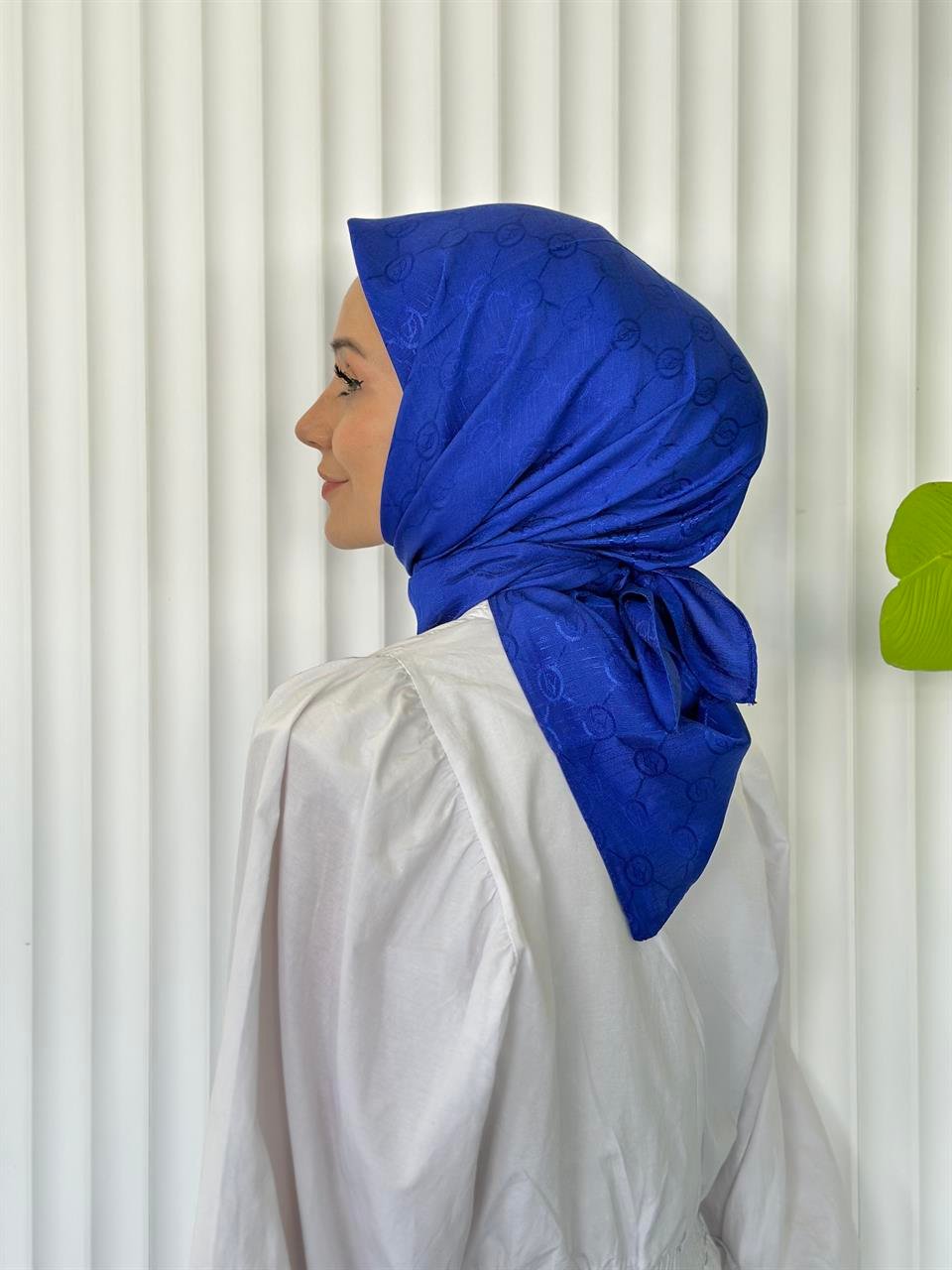 Saks Mavi- Monogram Desen Eşarp
