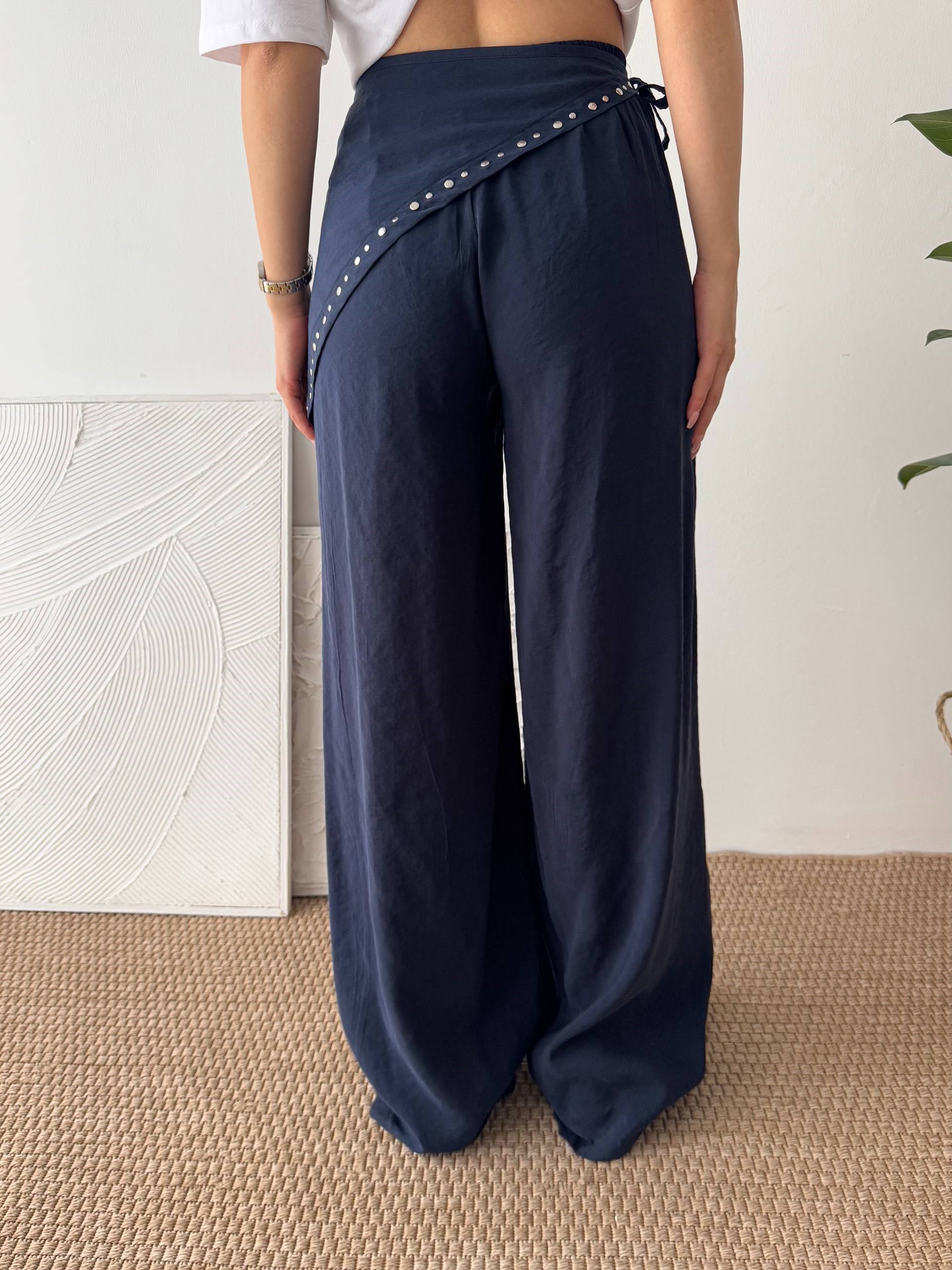 EŞARP DETAY LACİVERT PANTALON