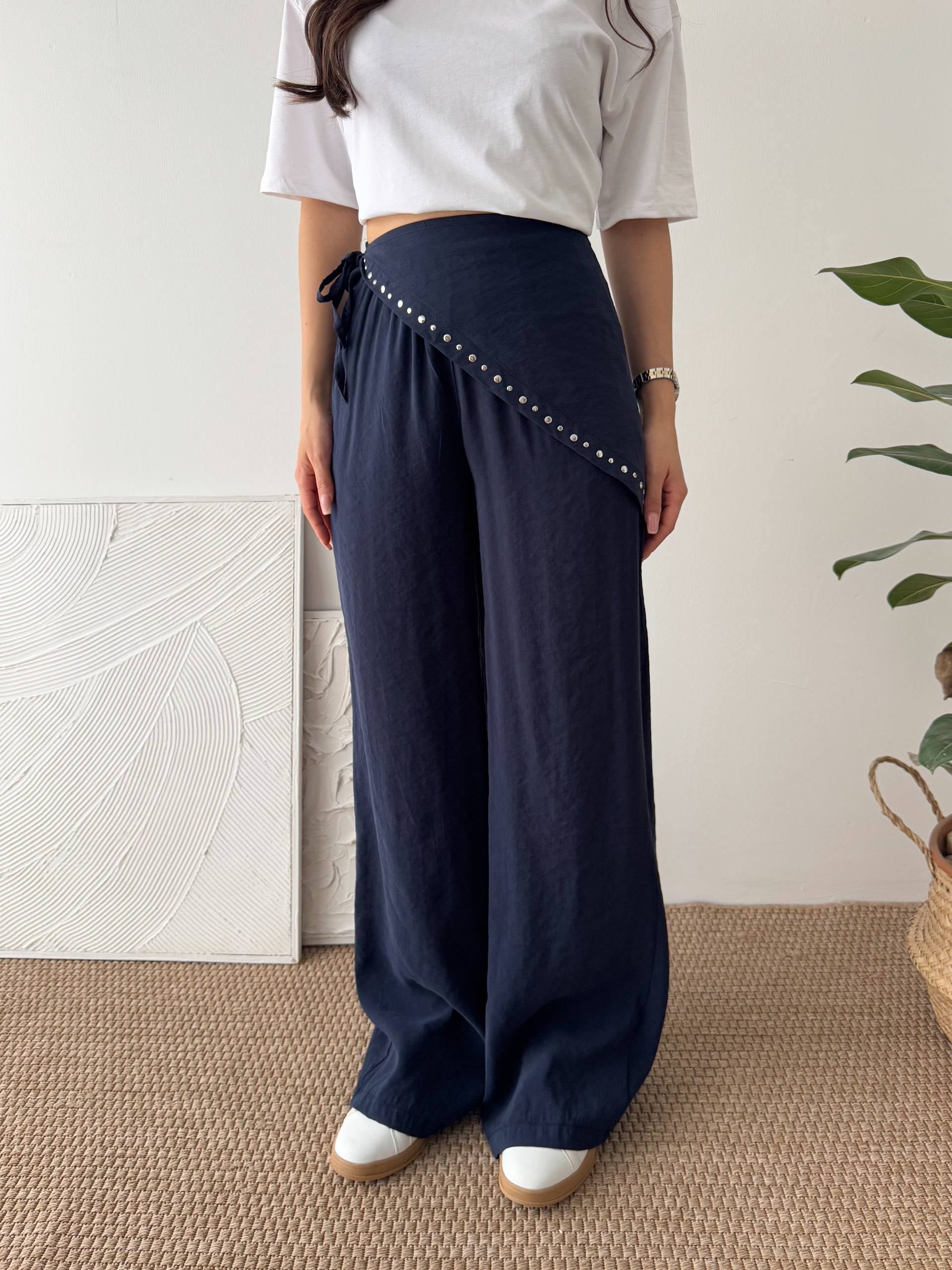 EŞARP DETAY LACİVERT PANTALON