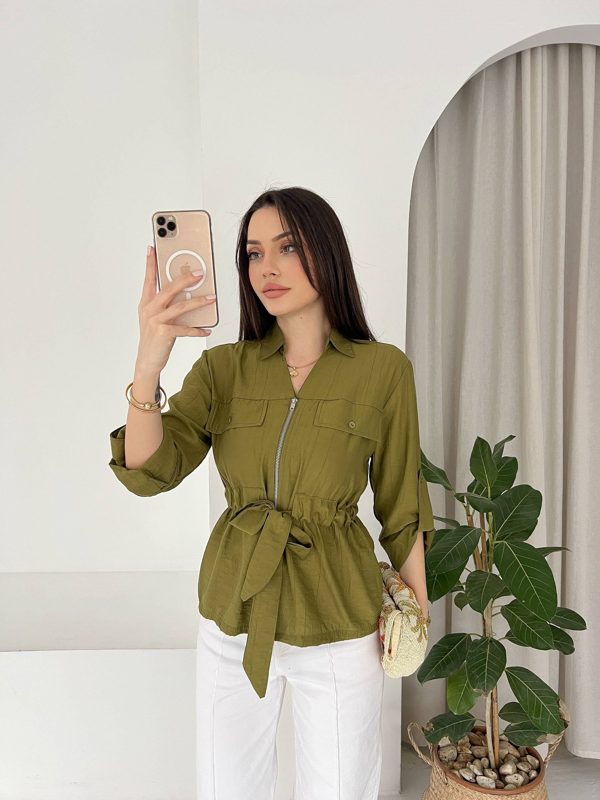 FERMUARLI KUŞAKLI YEŞİL GÖMLEK