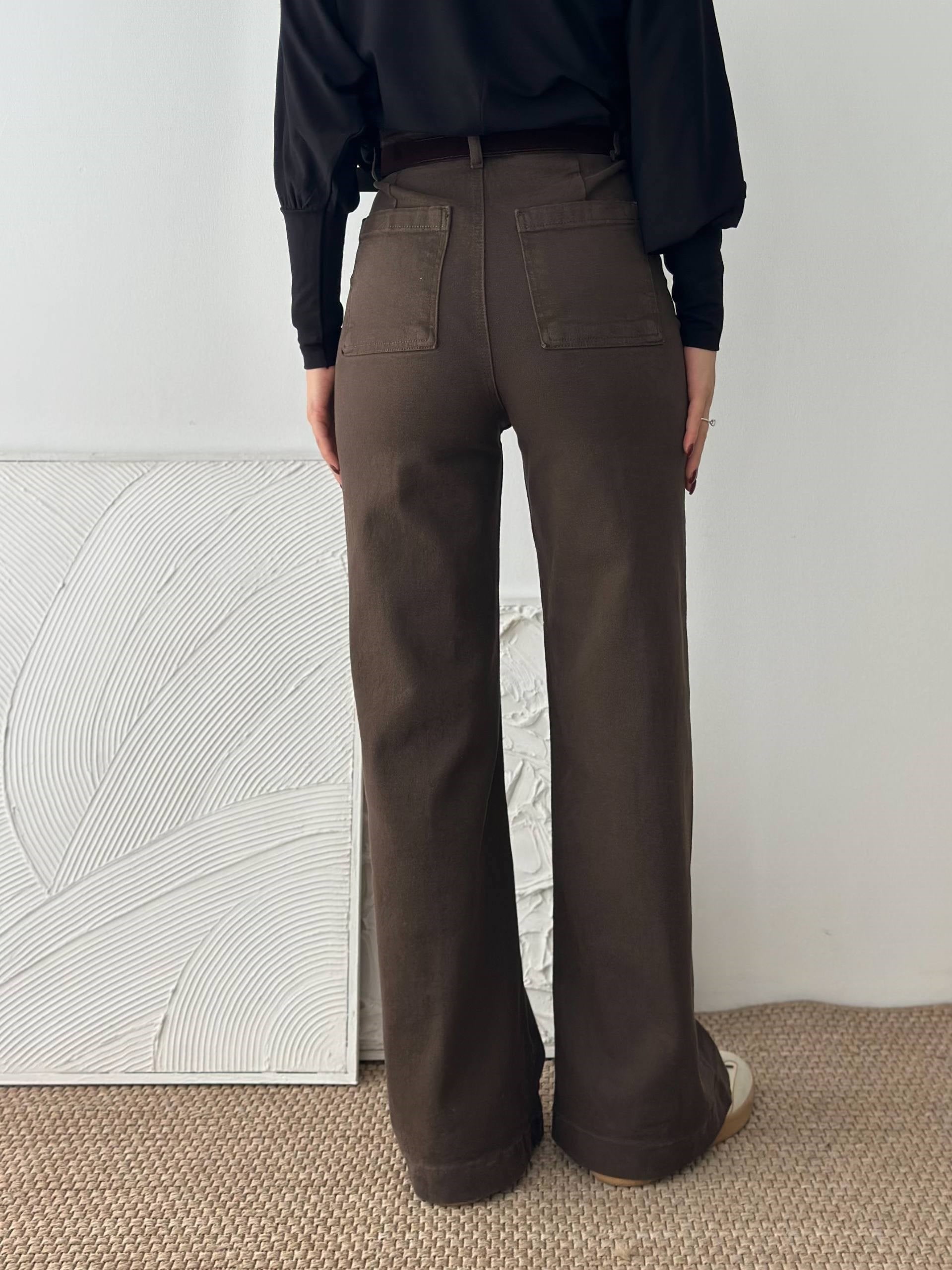 KEMERLİ KAHVERENGİ KOT PANTALON