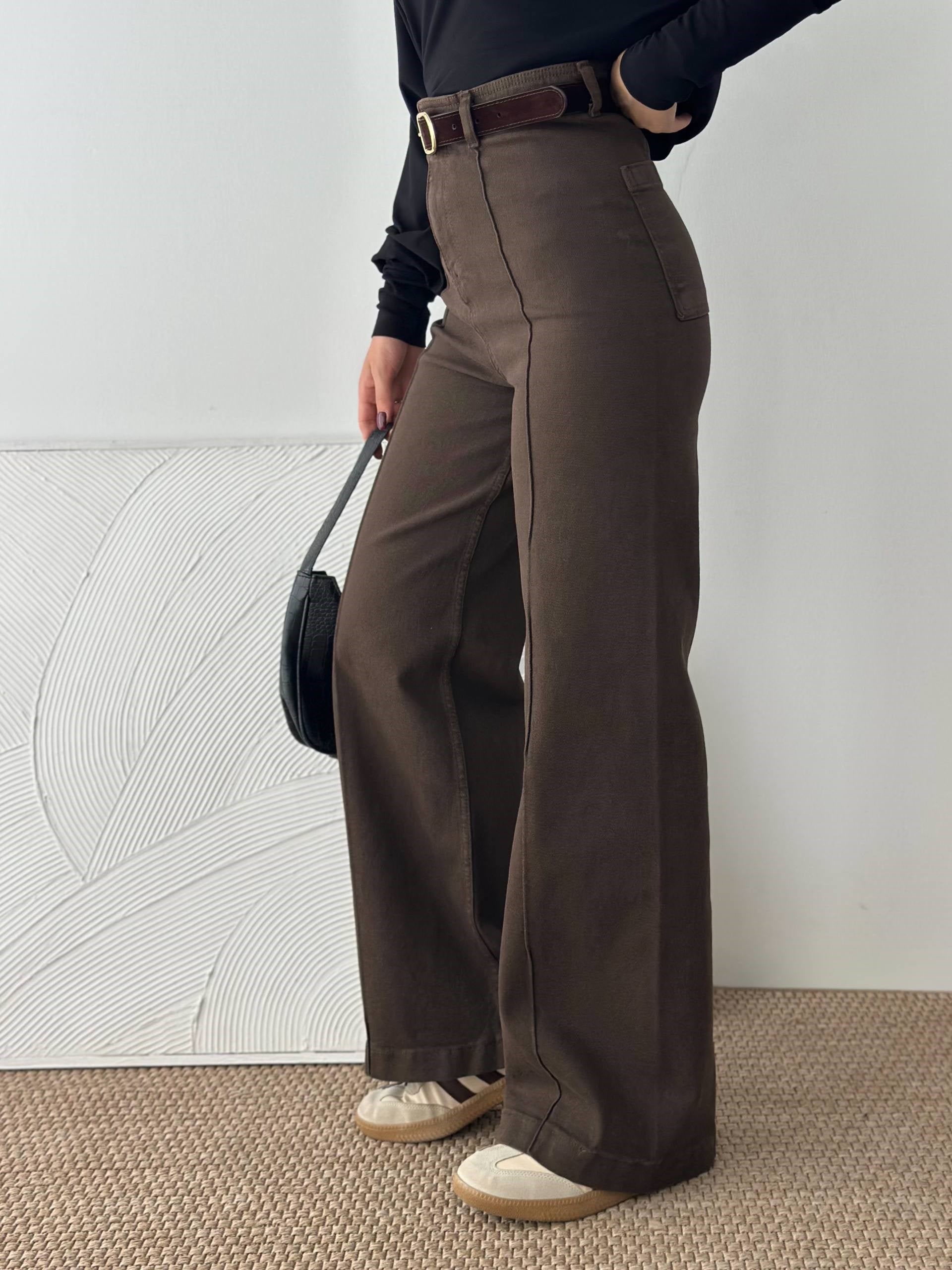 KEMERLİ KAHVERENGİ KOT PANTALON