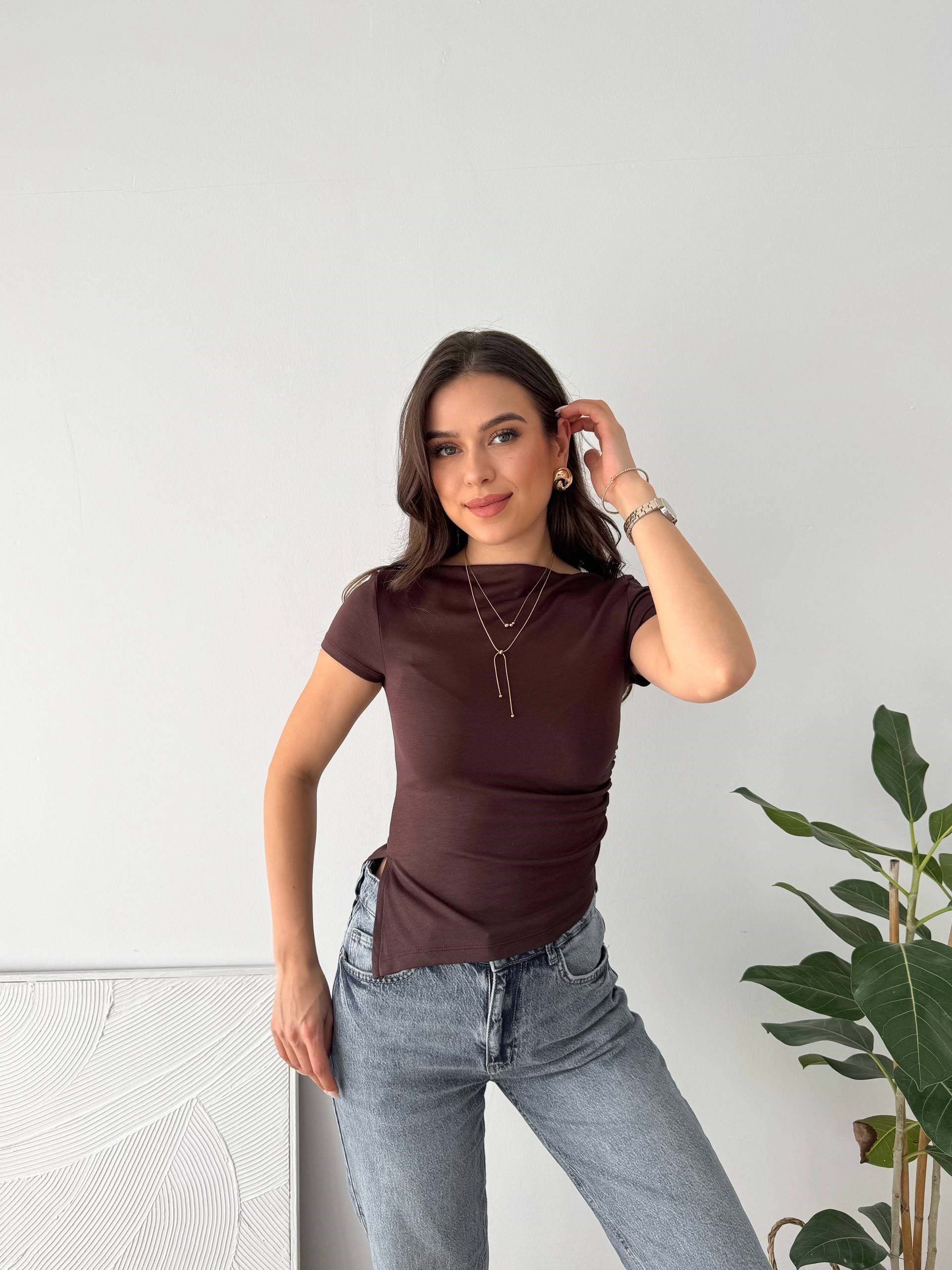 ÖN ASİMETRİK KAHVERENGİ BLUZ 