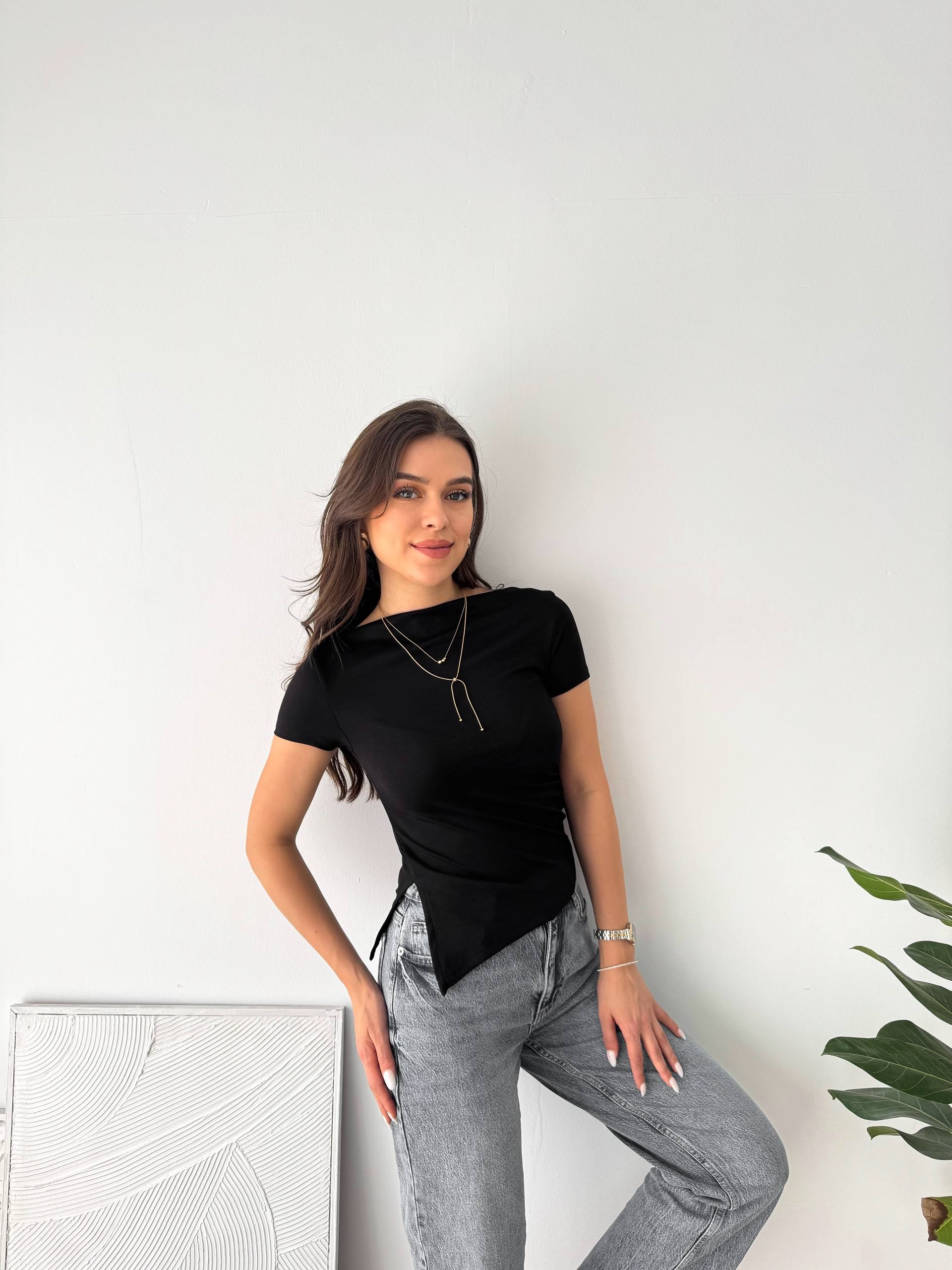 ÖN ASİMETRİK SİYAH BLUZ 