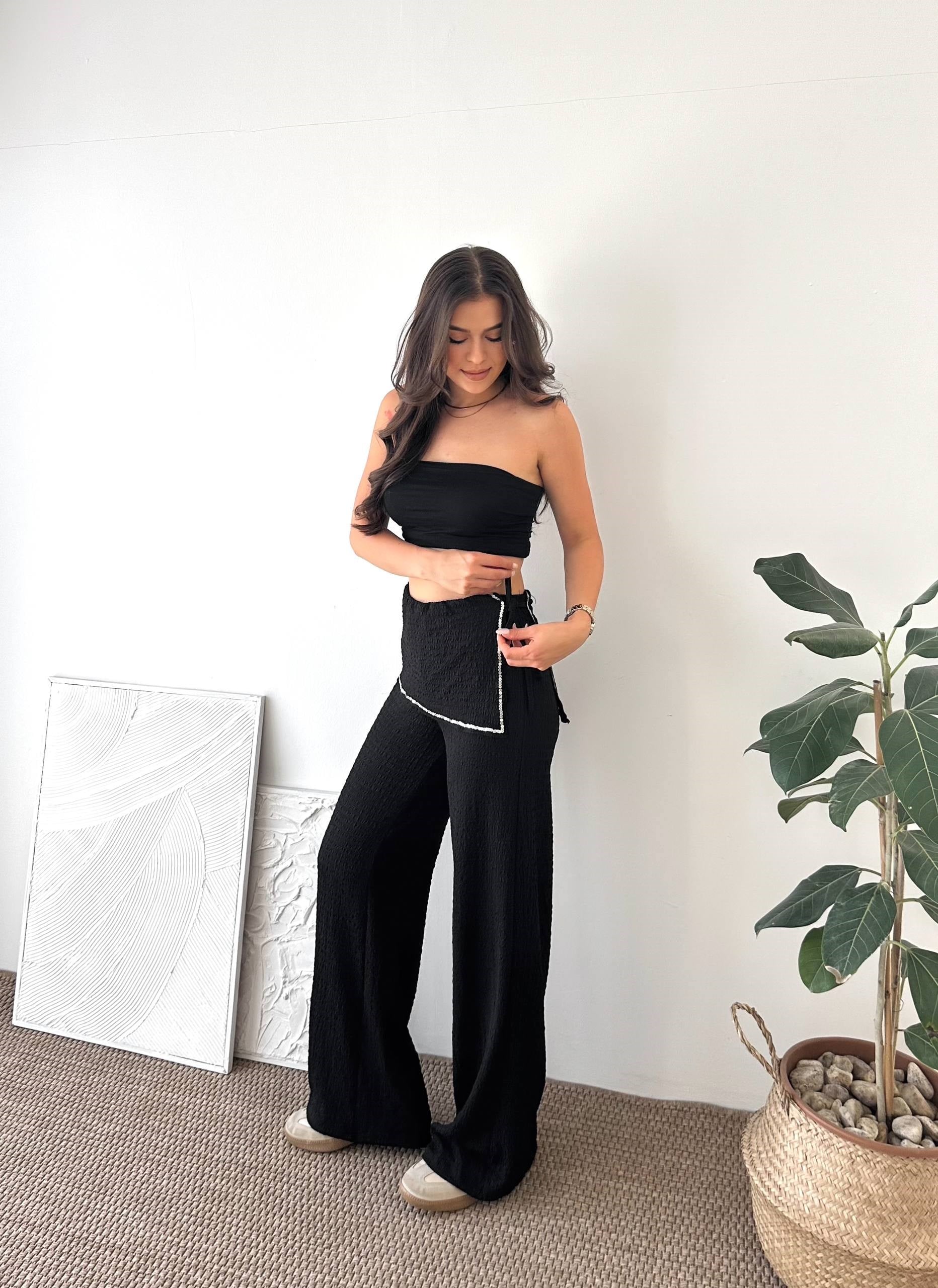 PAYETLİ SİYAH ETEK PANTALON