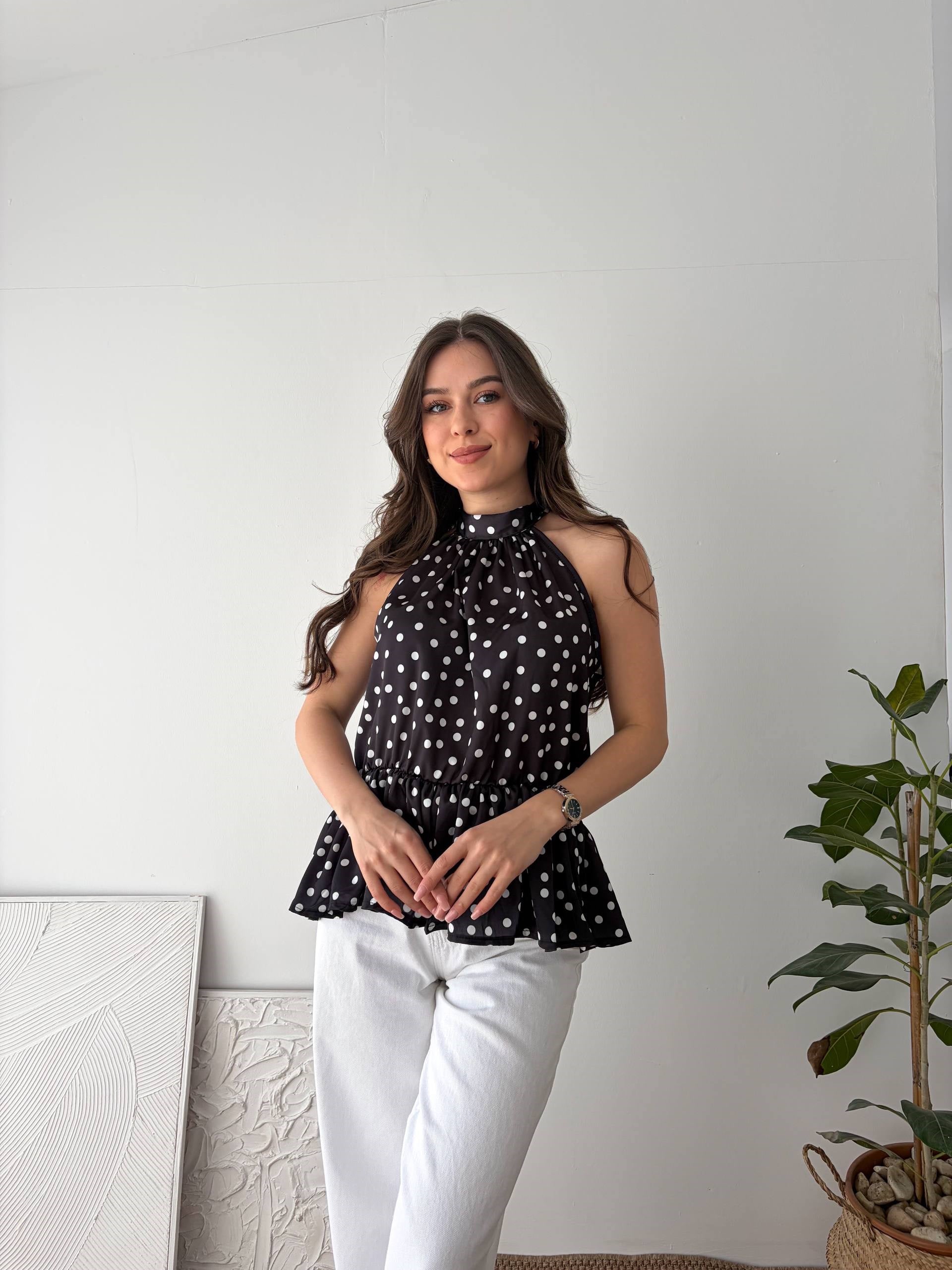 PUANTİYE HALTER  YAKA SİYAH BAĞLAMALI BLUZ