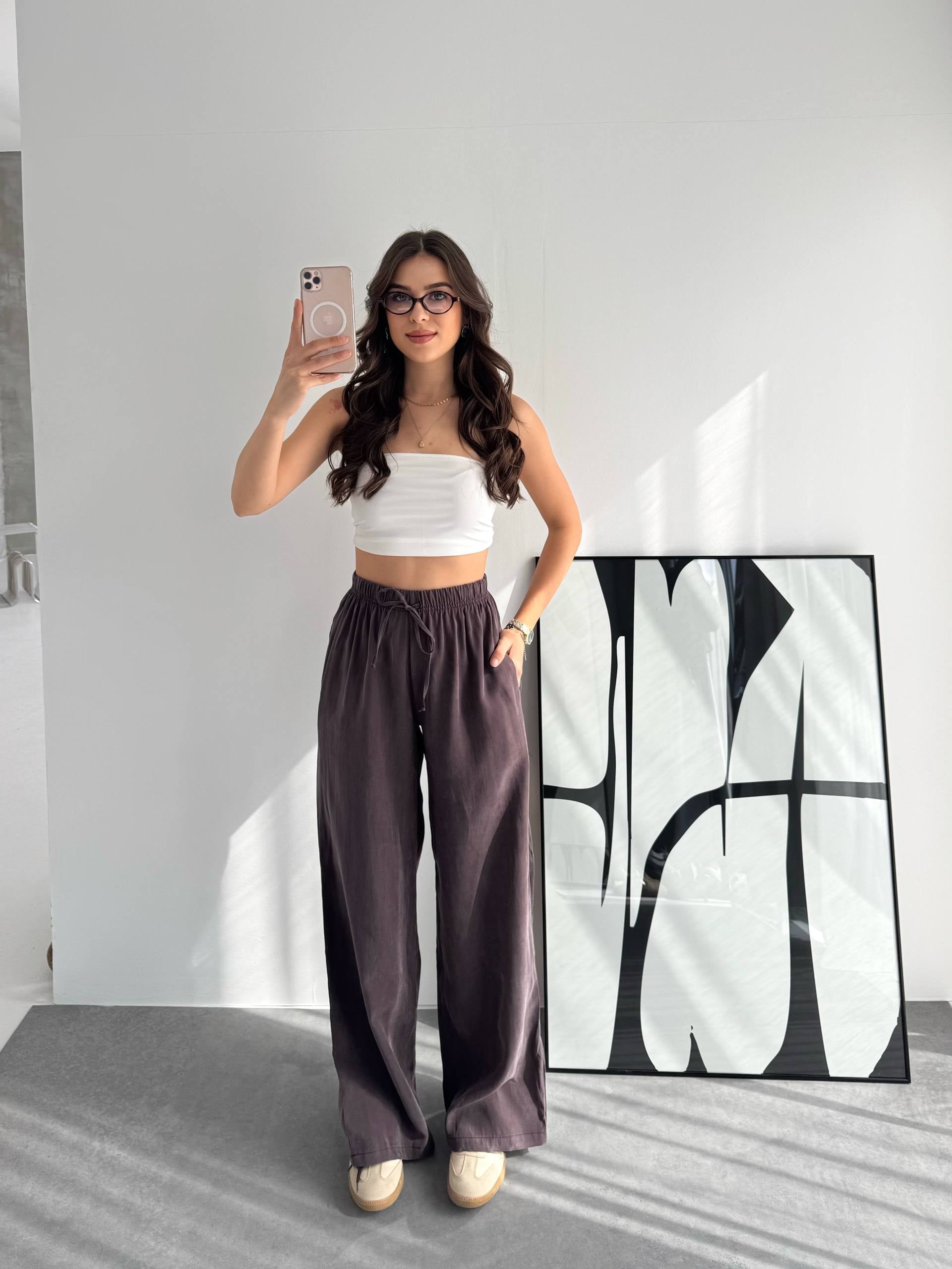 SOFT DOKULU KAHVERENGİ KUMAŞ PANTALON