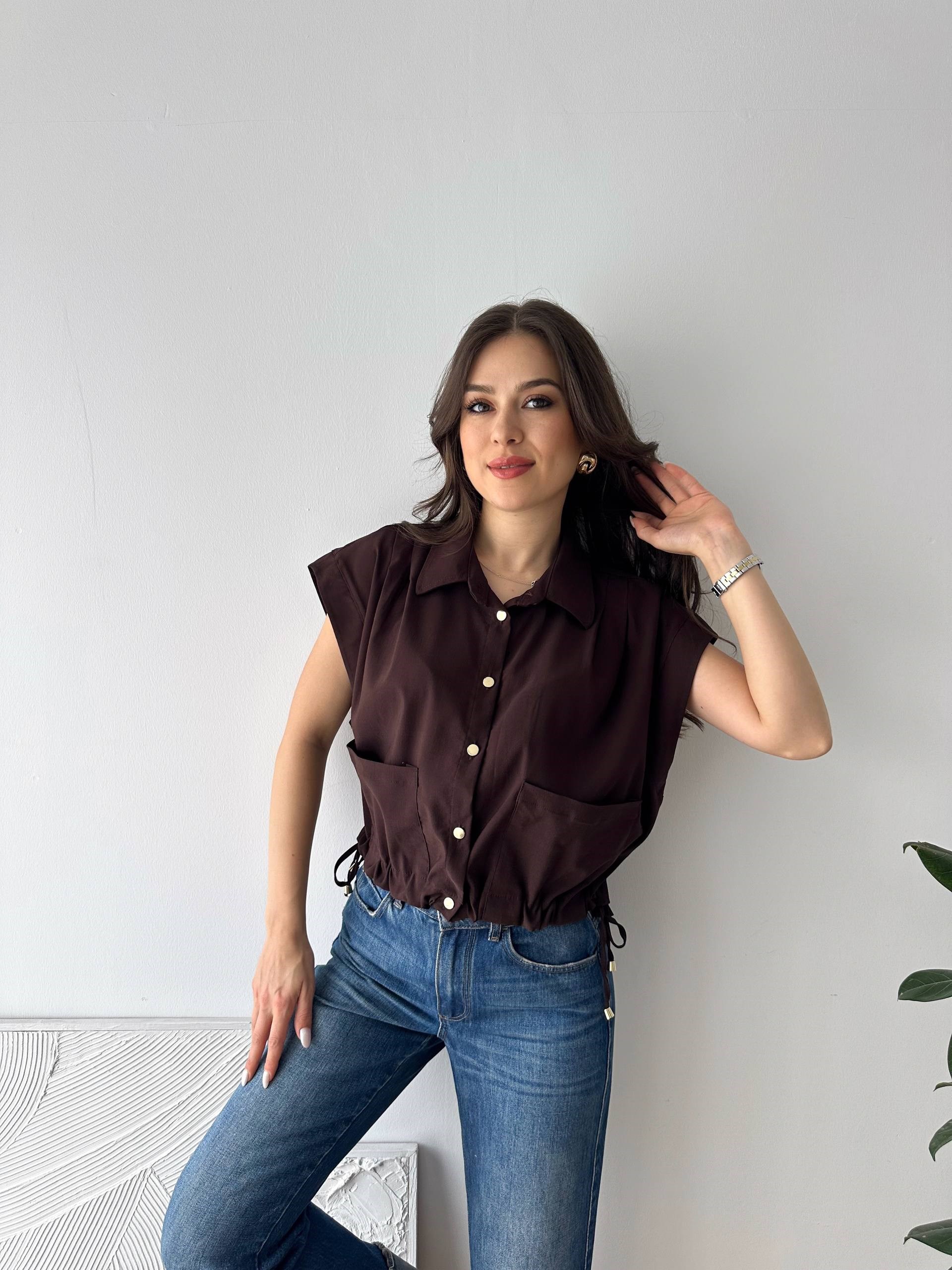 TORBA CEPLİ KISA KAHVERENGİ YELEK
