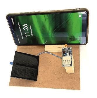 orktektsrm28 Güneş Enerjisi ile Cep Telefonu Şarj Seti StandlıTeknoloji Tasarım ÜrünleriOkularenkkat