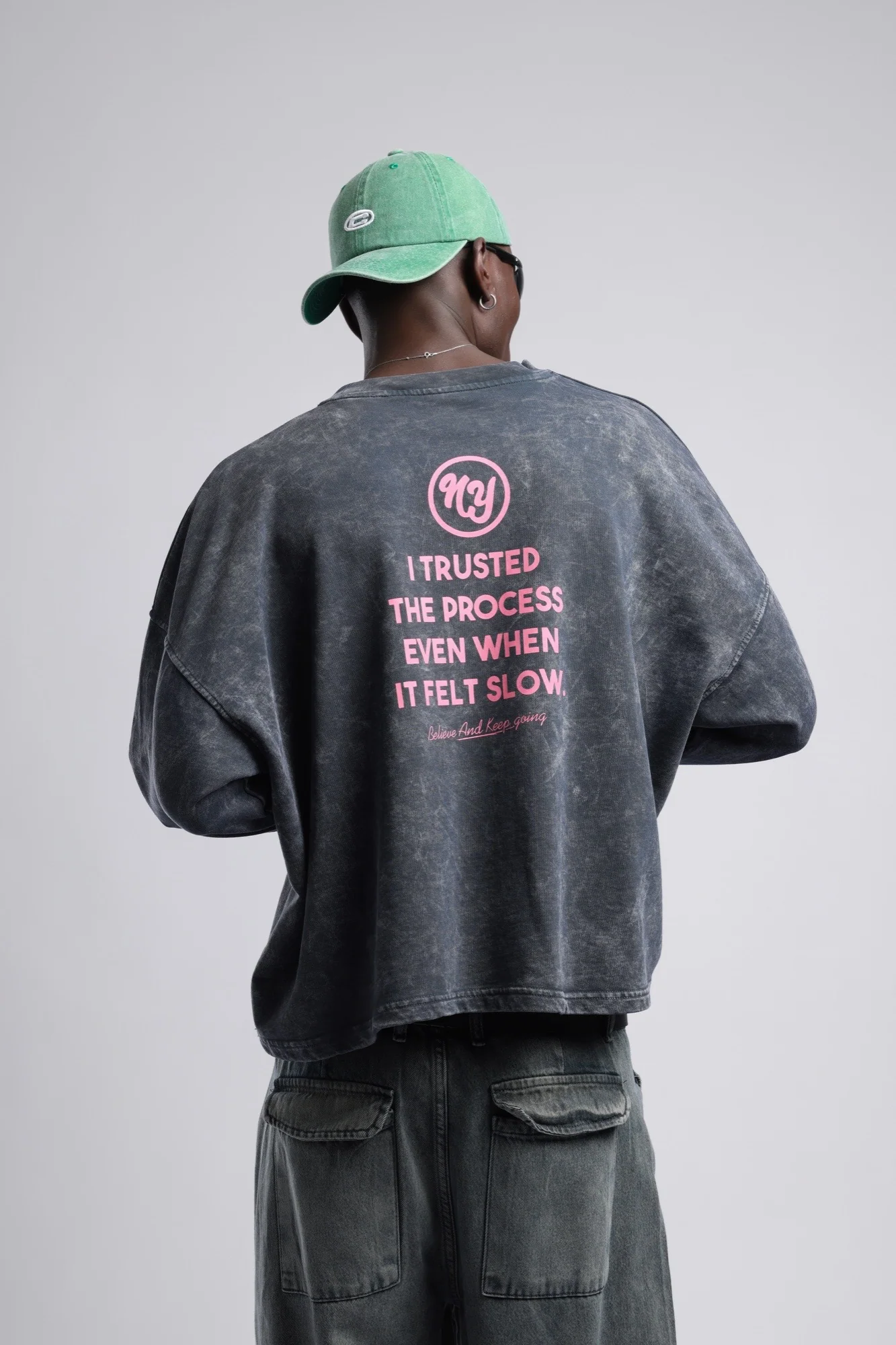 Baskılı Düşük Omuzlu Relaxed Fit Sweatshirt Siyah