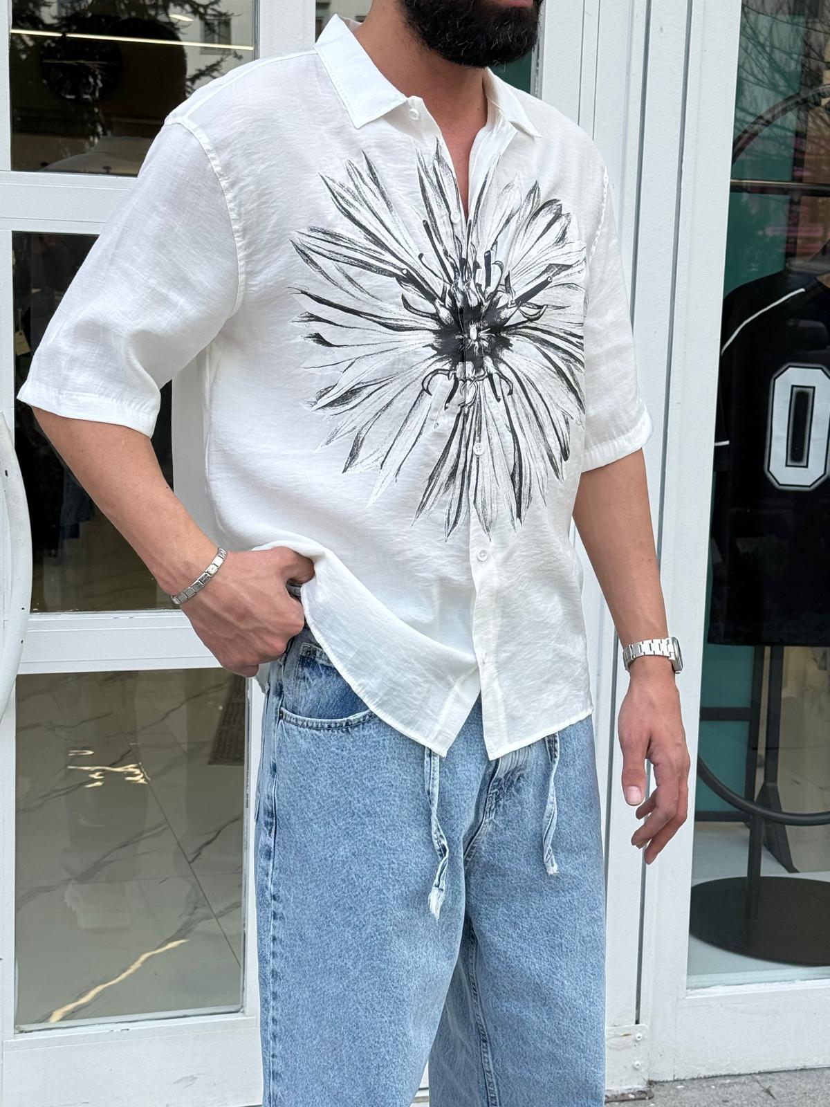 Çiçek Baskılı Oversize Kalıp Kısa Kol Gömlek Beyaz