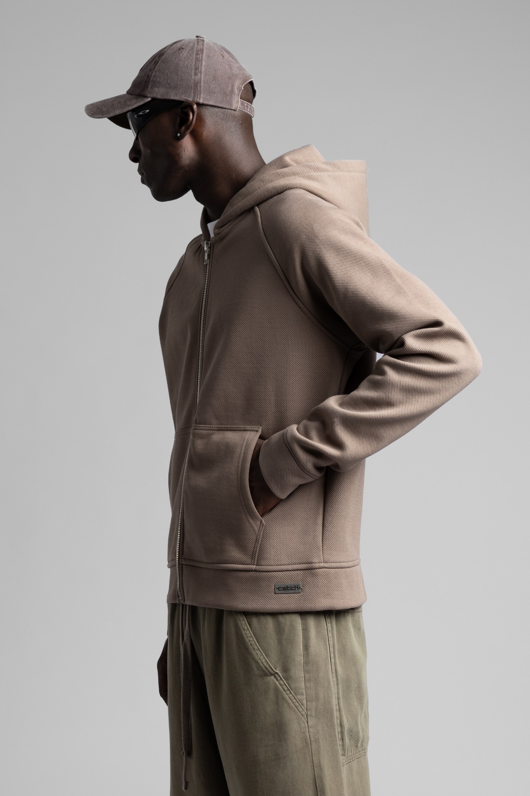 Diyagonal Dokulu Fermuarlı Kapüşonlu Sweatshirt Kahve