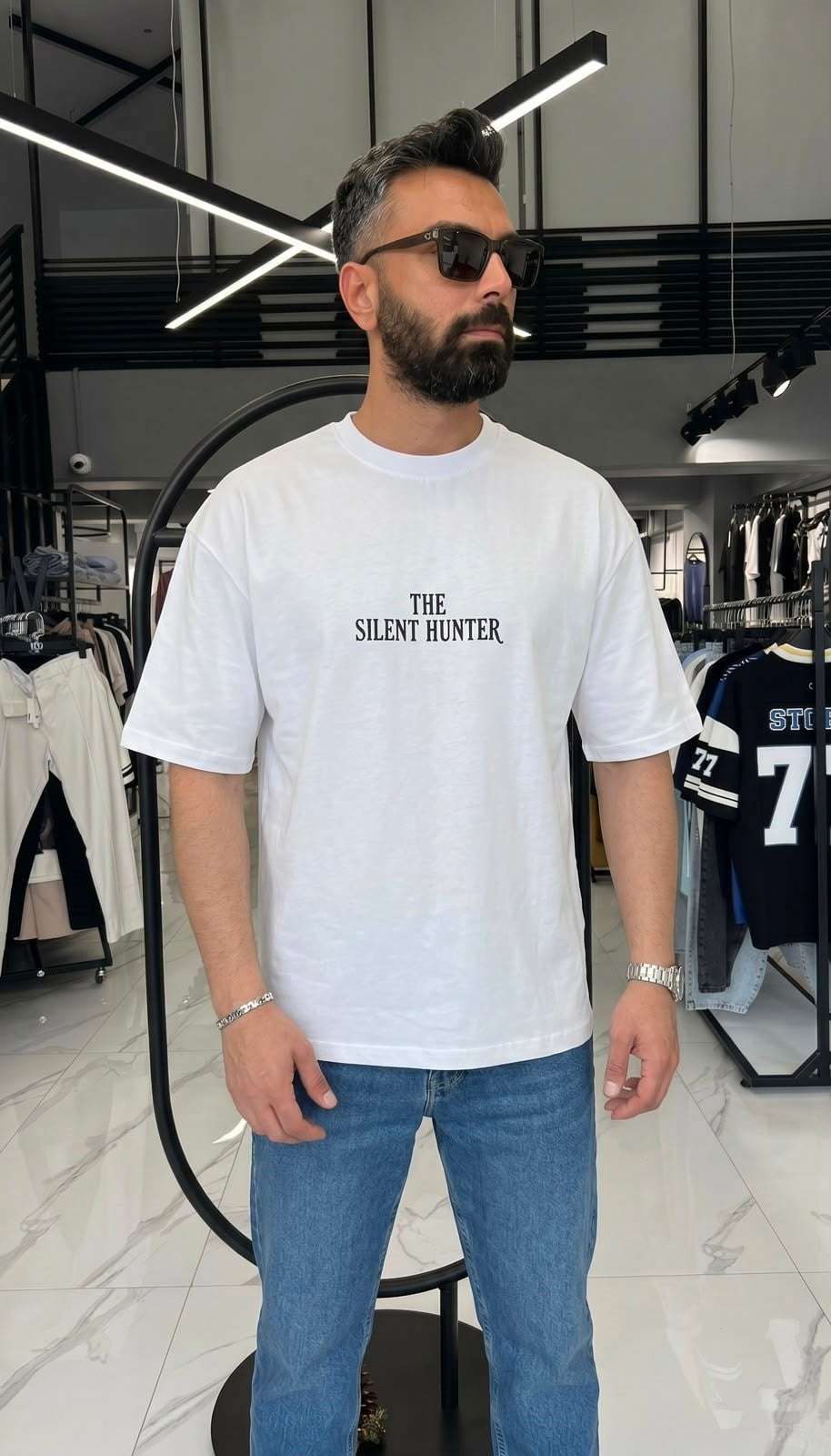 Hunter Aplik Sırt Nakış Oversize Tişört Beyaz
