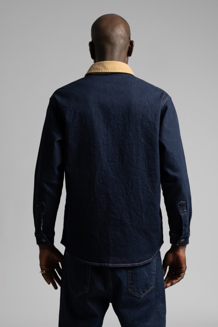 Kontrast Yakalı Denim Gömlek