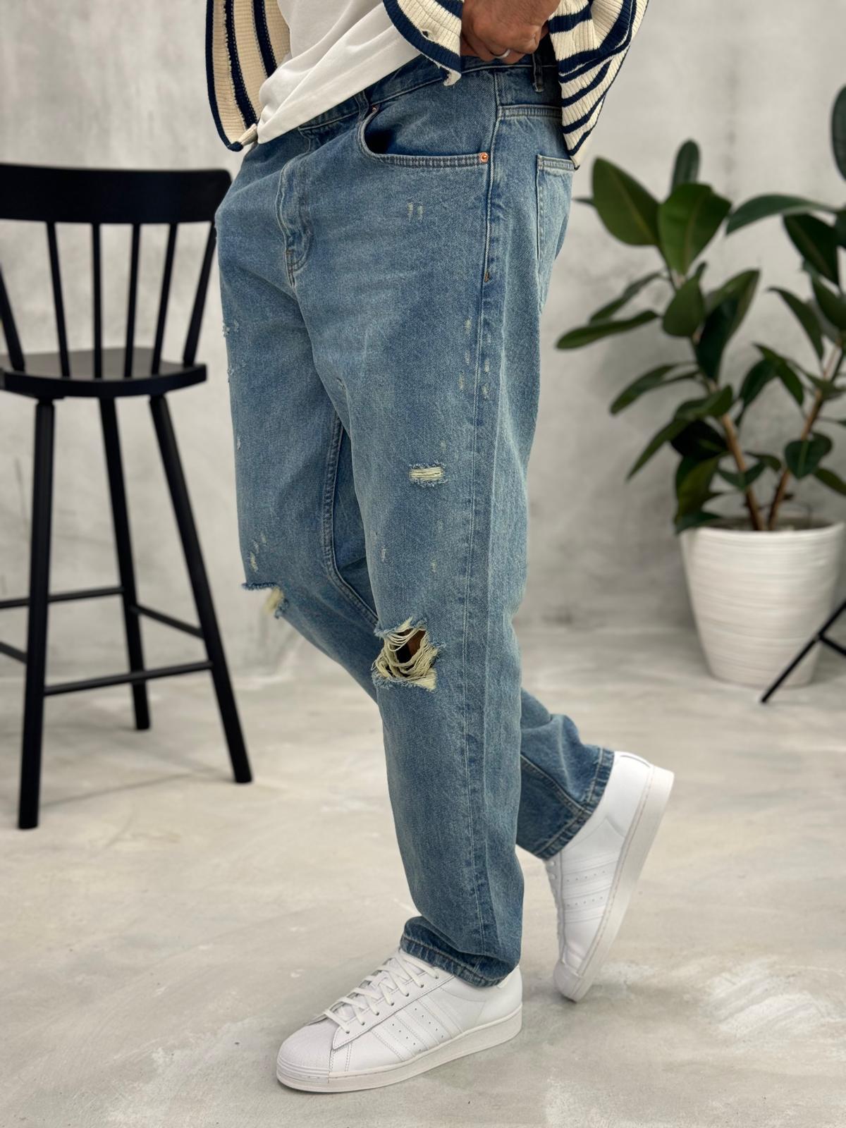 Long Relax Kesim Yırtık Desenli Kot Pantolon