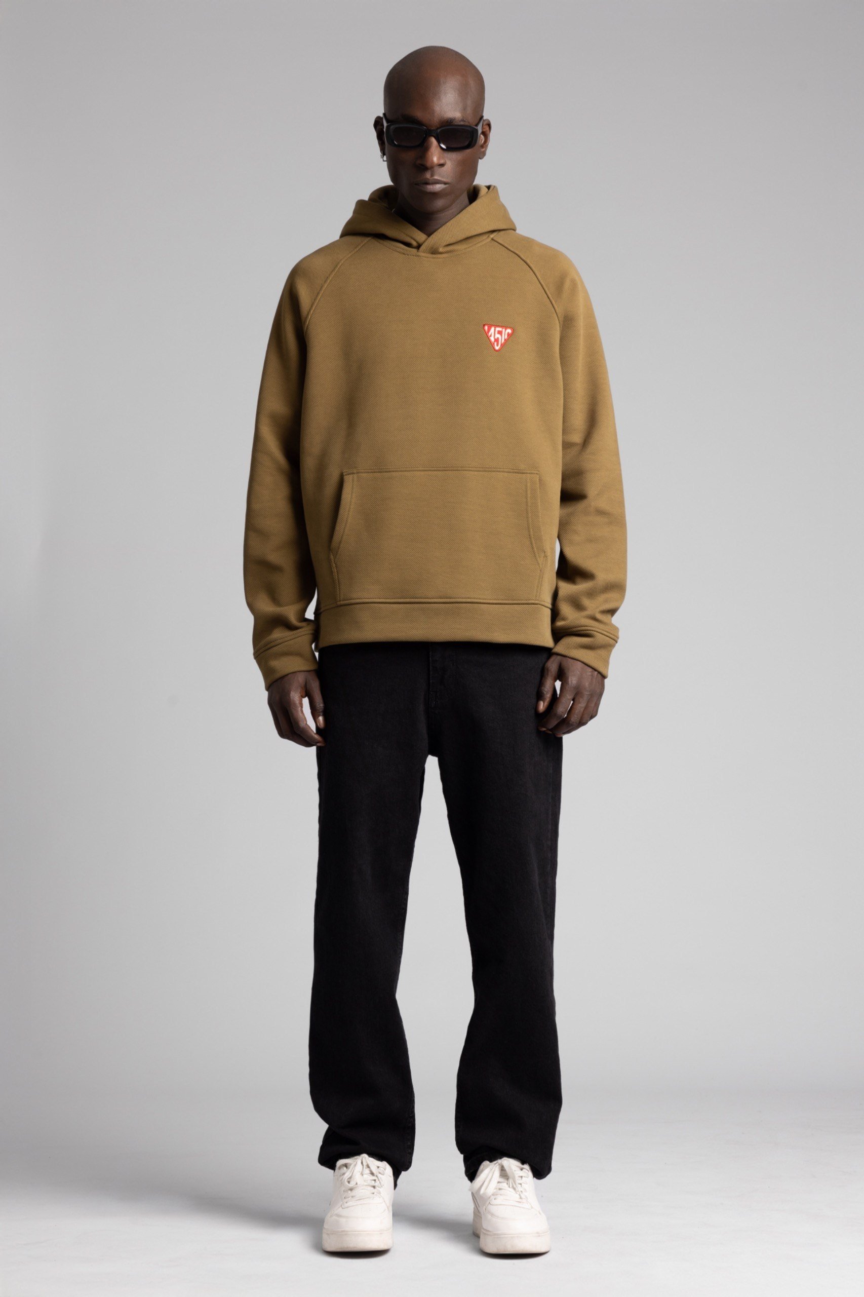 Minimal Nakış Detaylı Kapüşonlu Sweatshirt Haki