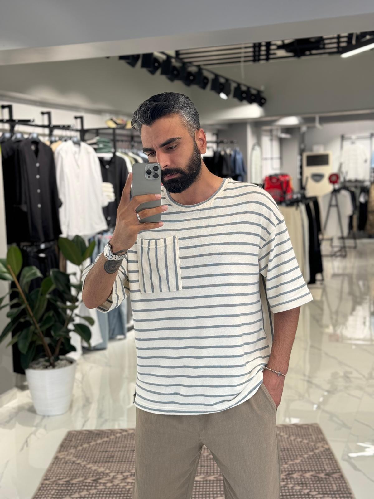 Ön Cep Detay Oversize Tişört