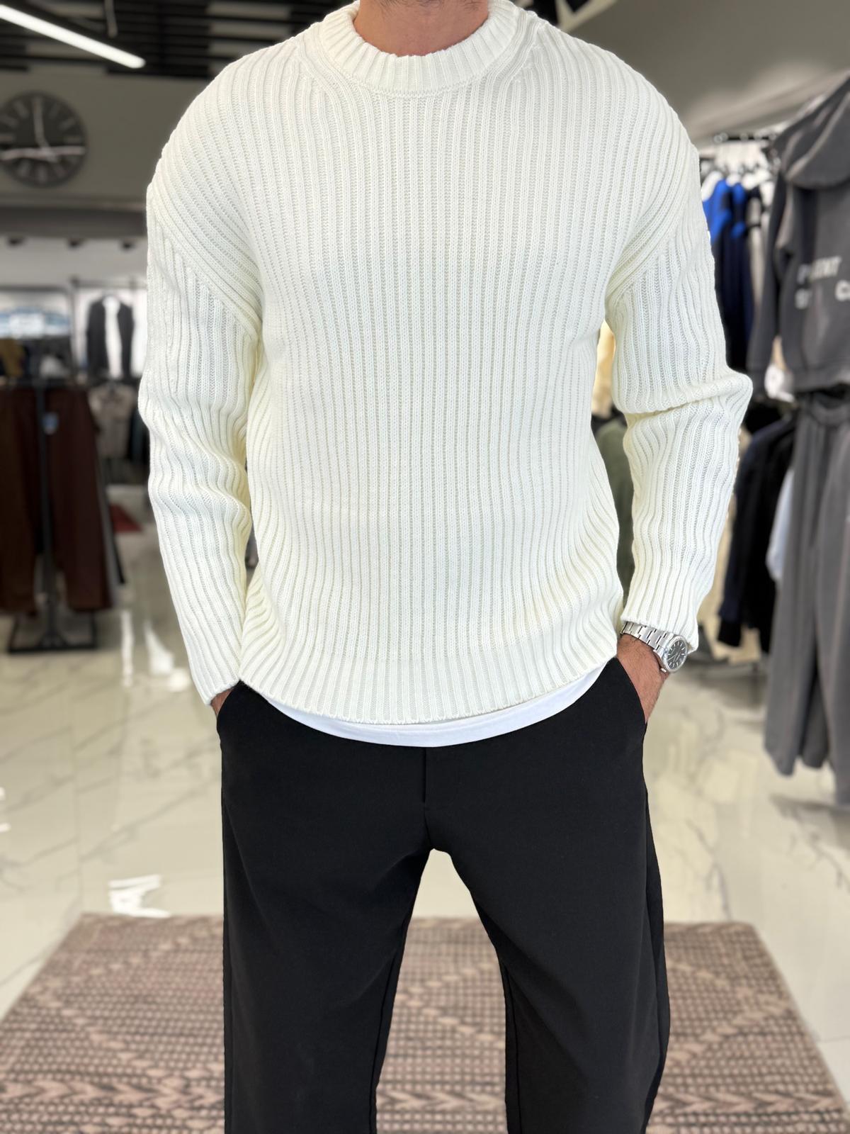 Oversize Kalıp Dolgun Örme Kazak Beyaz