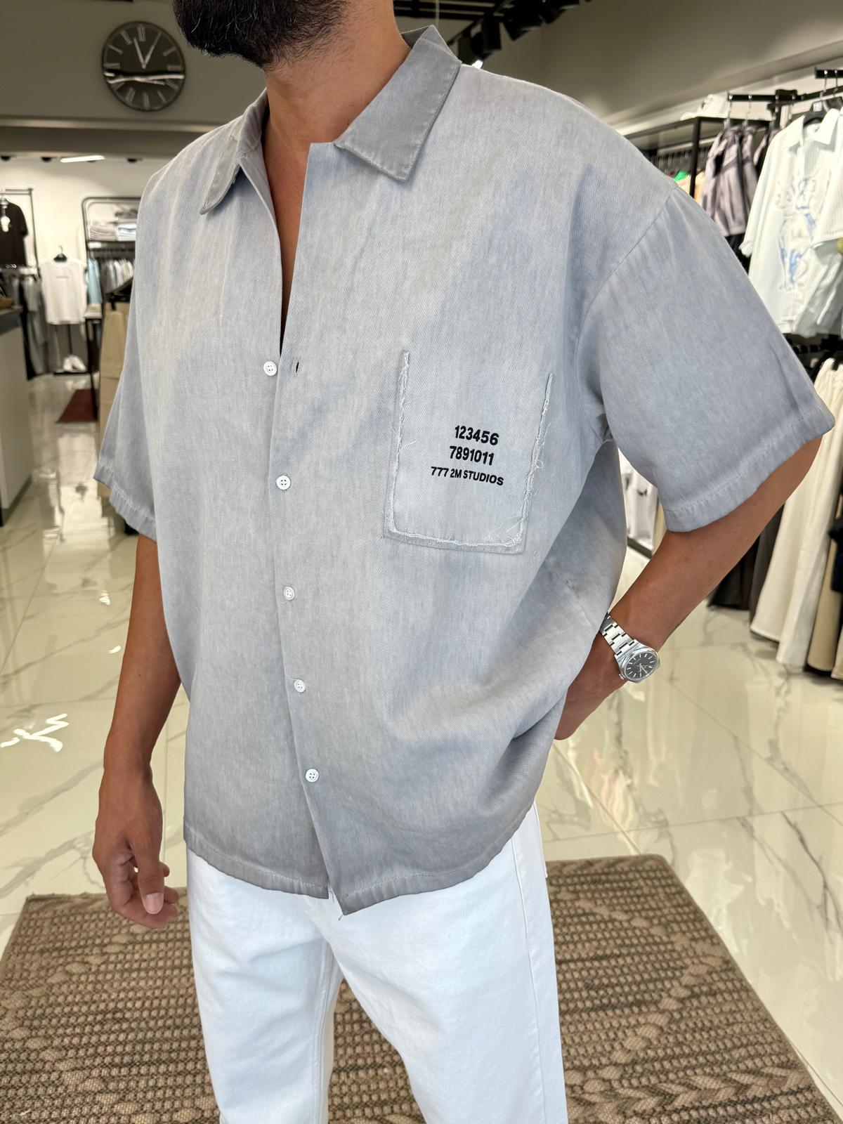 Oversize Yıkamalı Cebi Yırtık Gömlek Gri