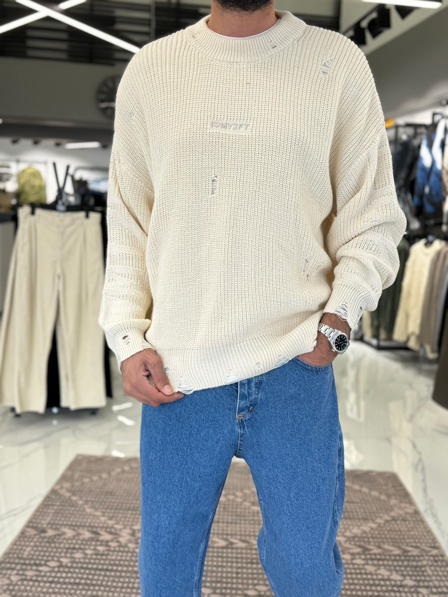 Oversize Yırtık Detaylı Örme Kazak Krem