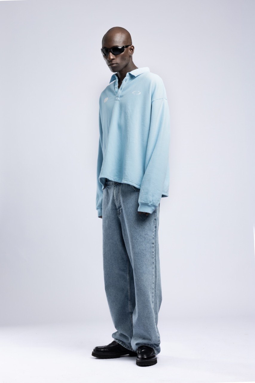 Polo Yaka Dugmeli Yazi Baskili Sweatshirt Mavi