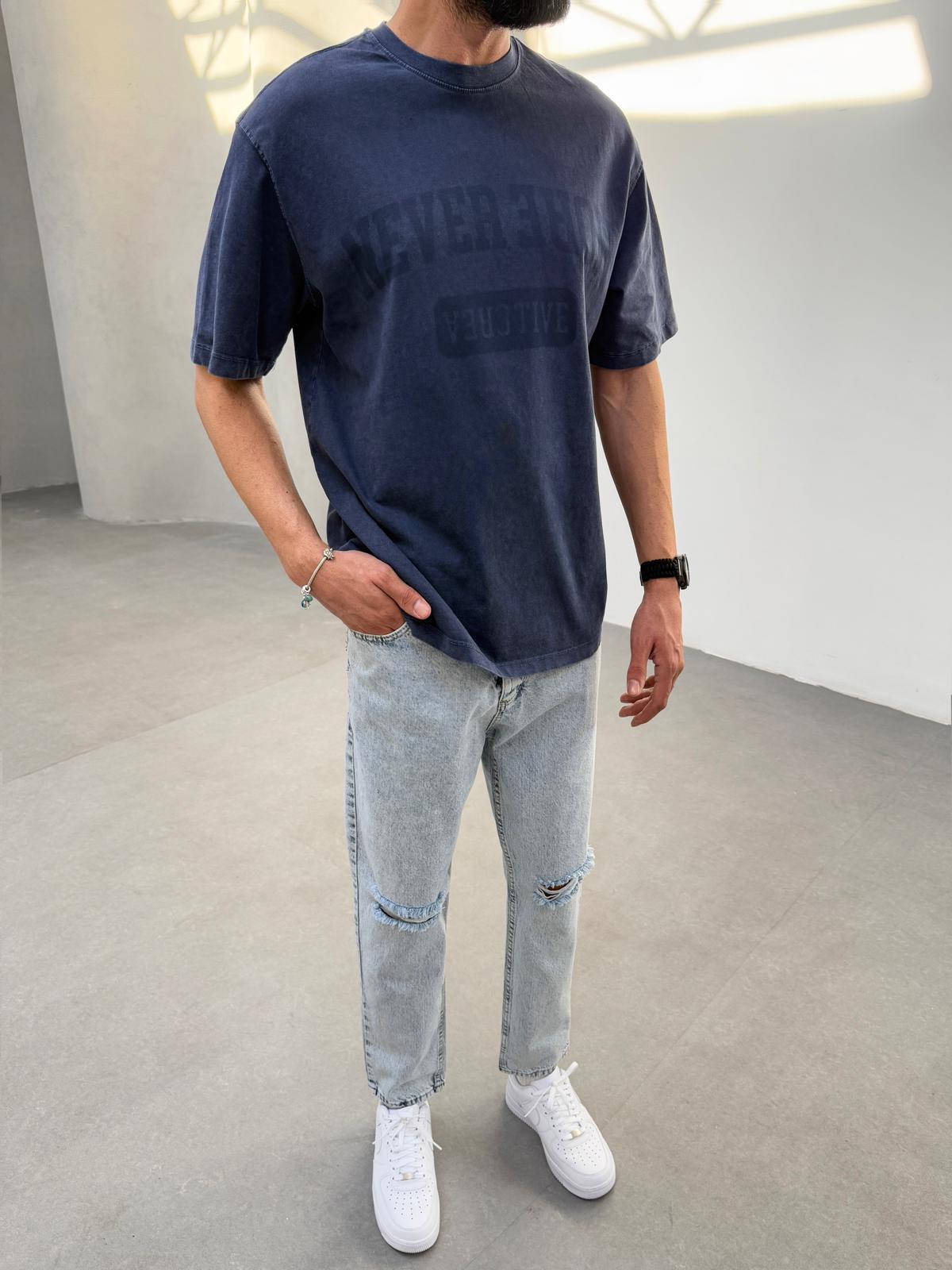 Yıkalamalı Never More Baskılı Oversize Tişört Lacivert