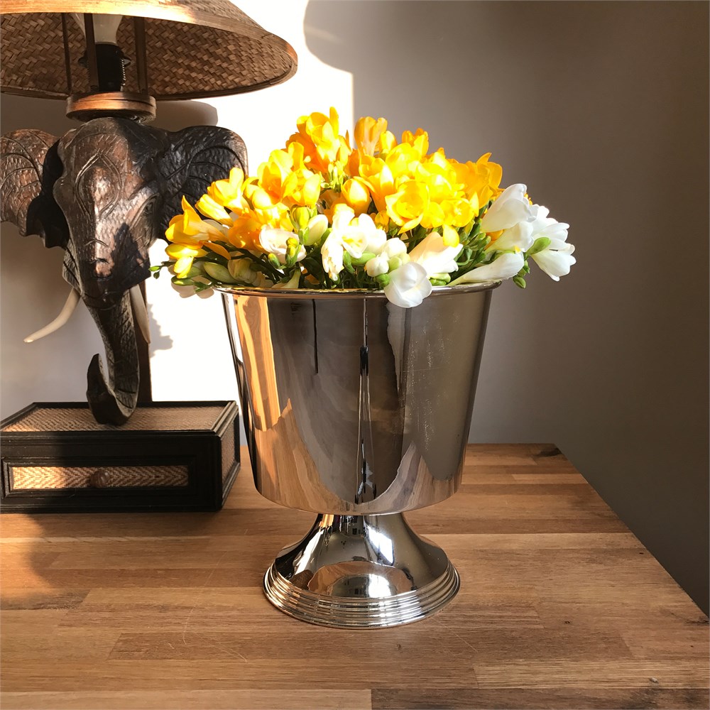 Ayaklı Vazo Saksı Kovası